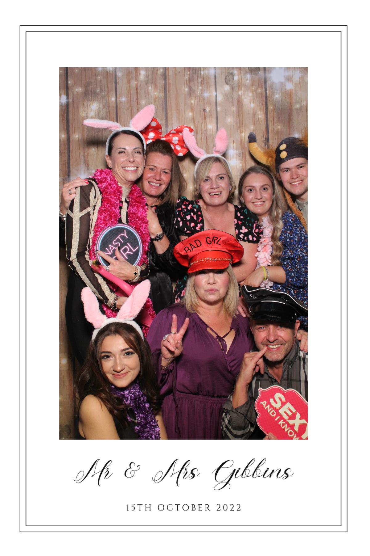 Mr & Mrs Gibbins  | View more photos from the event at gallery.magicimages.uk/u/MagicImages/Mr-Mrs-Gibbins