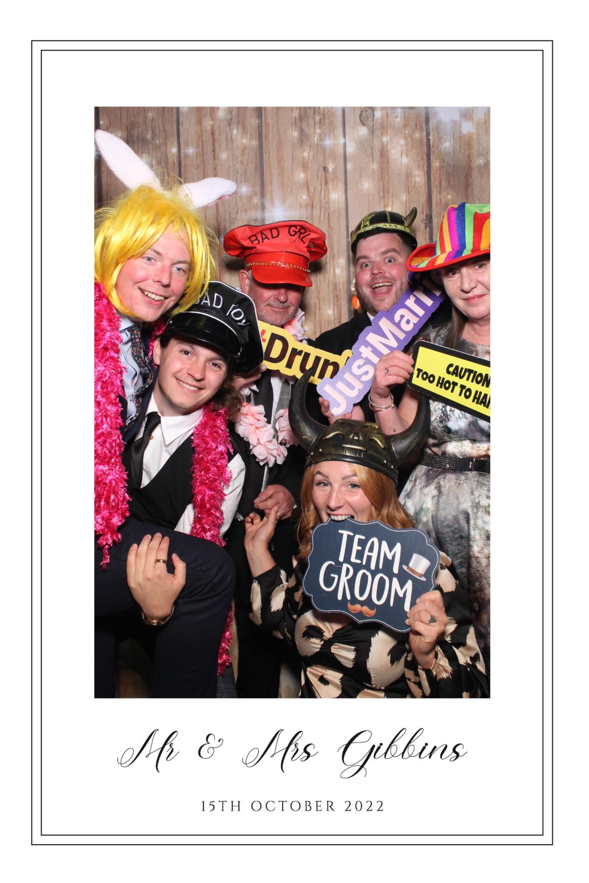 Mr & Mrs Gibbins  | View more photos from the event at gallery.magicimages.uk/u/MagicImages/Mr-Mrs-Gibbins