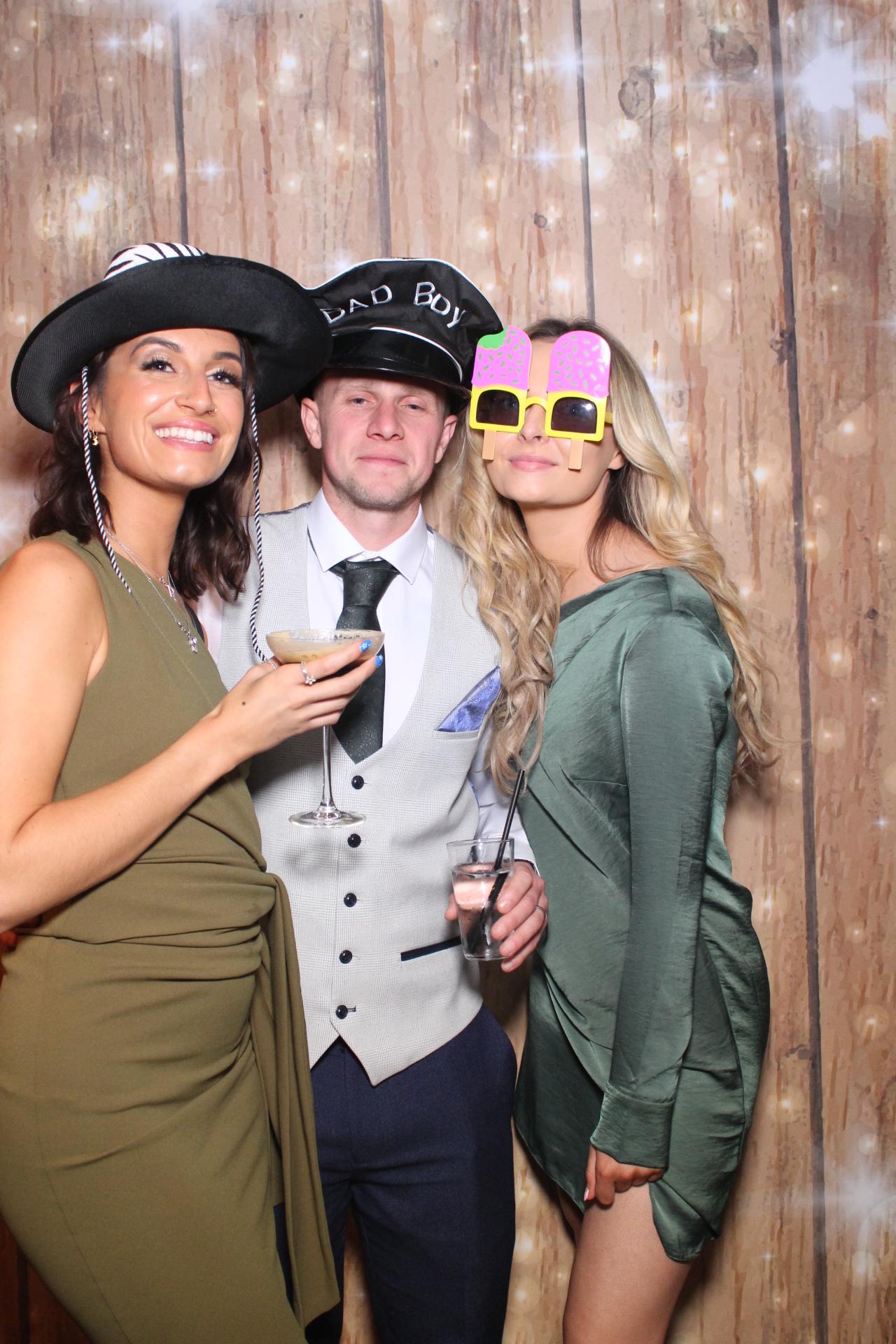 Mr & Mrs Jones  | View more photos from the event at gallery.magicimages.uk/u/MagicImages/Mr-Mrs-Jones