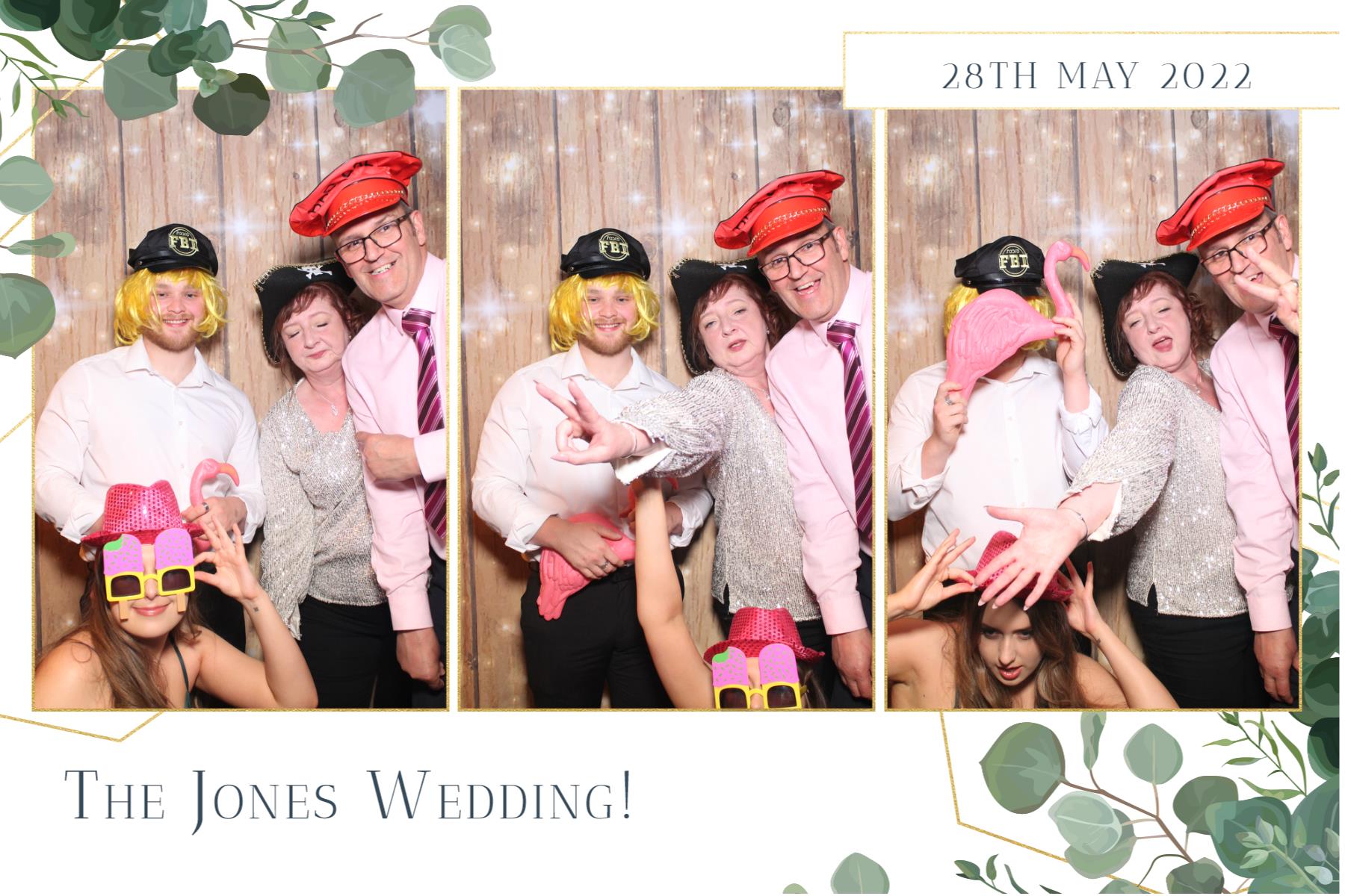 Mr & Mrs Jones  | View more photos from the event at gallery.magicimages.uk/u/MagicImages/Mr-Mrs-Jones