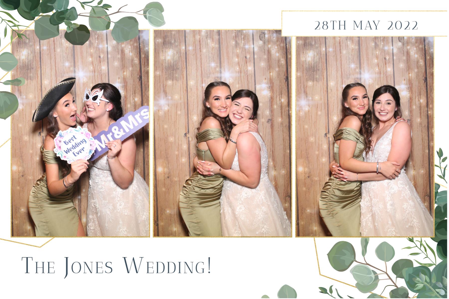 Mr & Mrs Jones  | View more photos from the event at gallery.magicimages.uk/u/MagicImages/Mr-Mrs-Jones