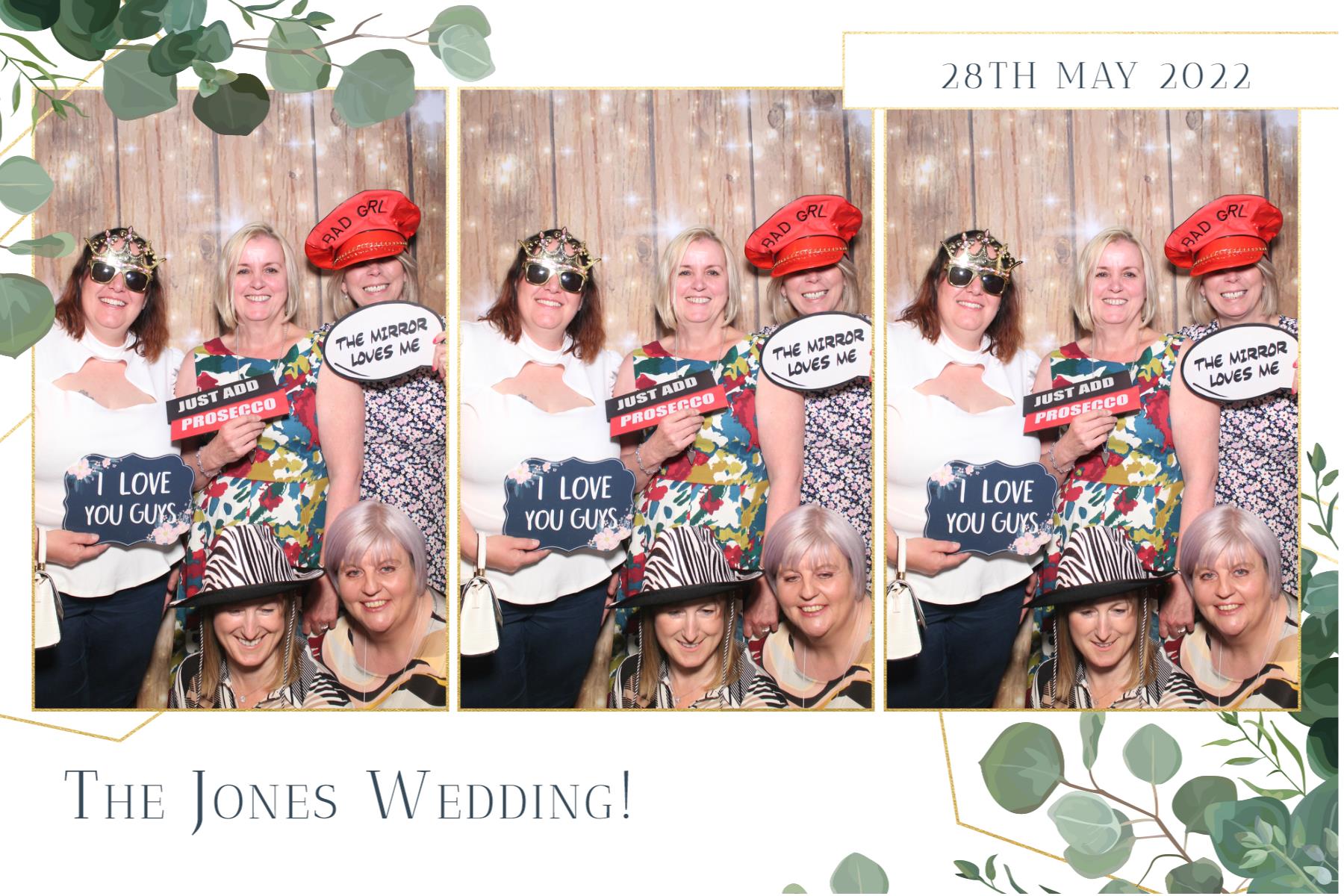 Mr & Mrs Jones  | View more photos from the event at gallery.magicimages.uk/u/MagicImages/Mr-Mrs-Jones
