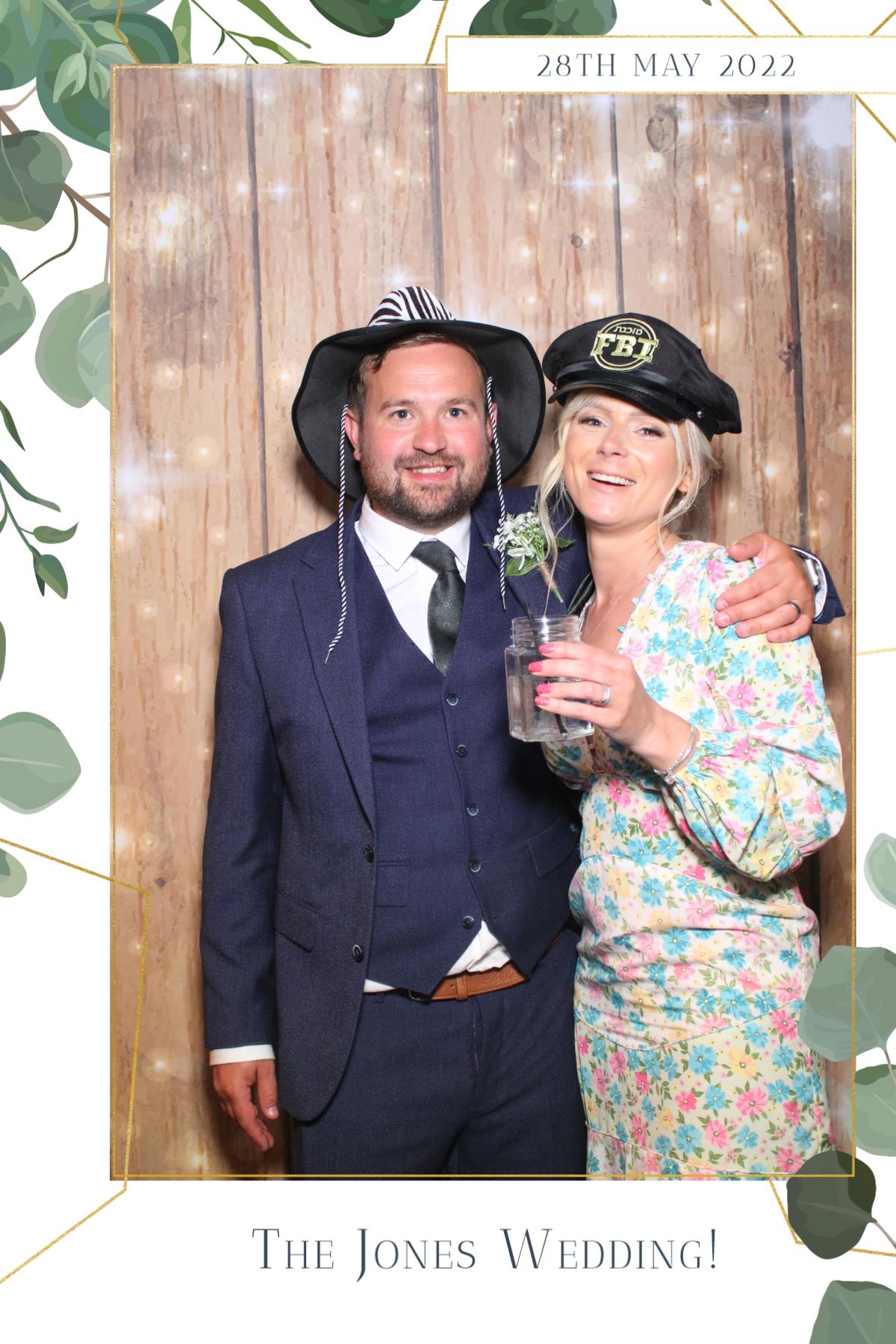 Mr & Mrs Jones  | View more photos from the event at gallery.magicimages.uk/u/MagicImages/Mr-Mrs-Jones