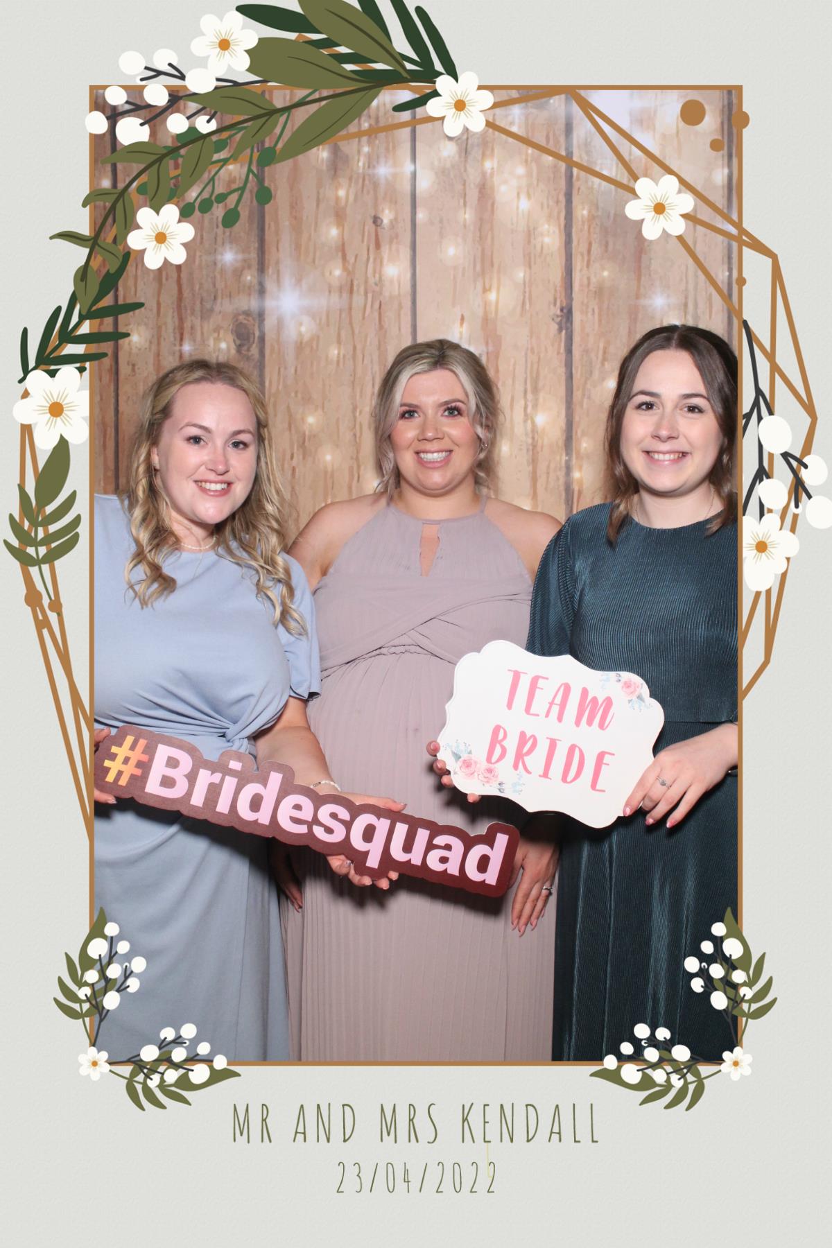Mr & Mrs Kendall  | View more photos from the event at gallery.magicimages.uk/u/MagicImages/Mr-Mrs-Kendall