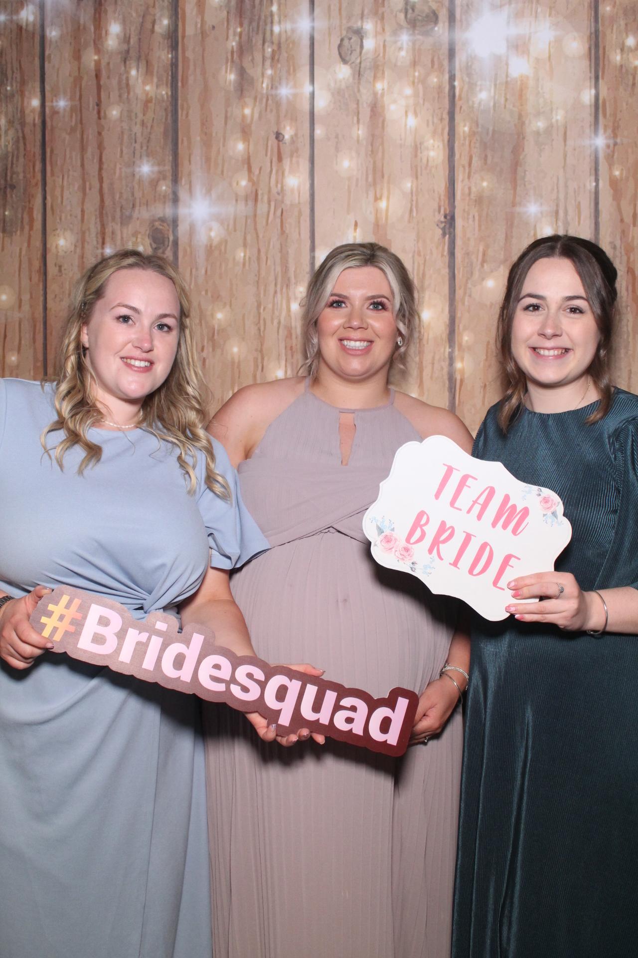Mr & Mrs Kendall  | View more photos from the event at gallery.magicimages.uk/u/MagicImages/Mr-Mrs-Kendall