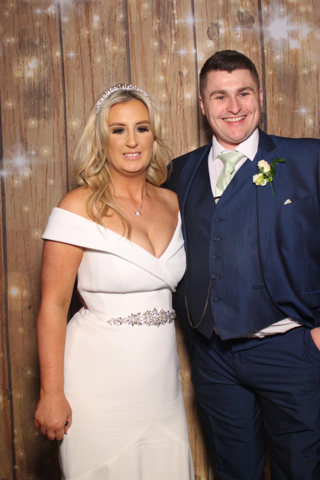 Mr & Mrs Leadbeater  | View more photos from the event at gallery.magicimages.uk/u/MagicImages/Mr-Mrs-Leadbeater