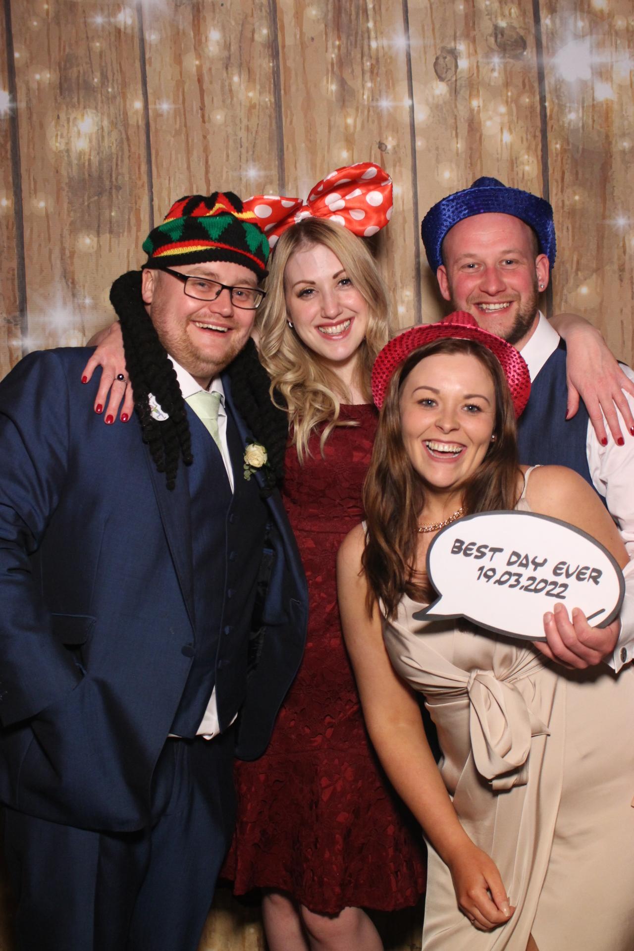 Mr & Mrs Leadbeater  | View more photos from the event at gallery.magicimages.uk/u/MagicImages/Mr-Mrs-Leadbeater