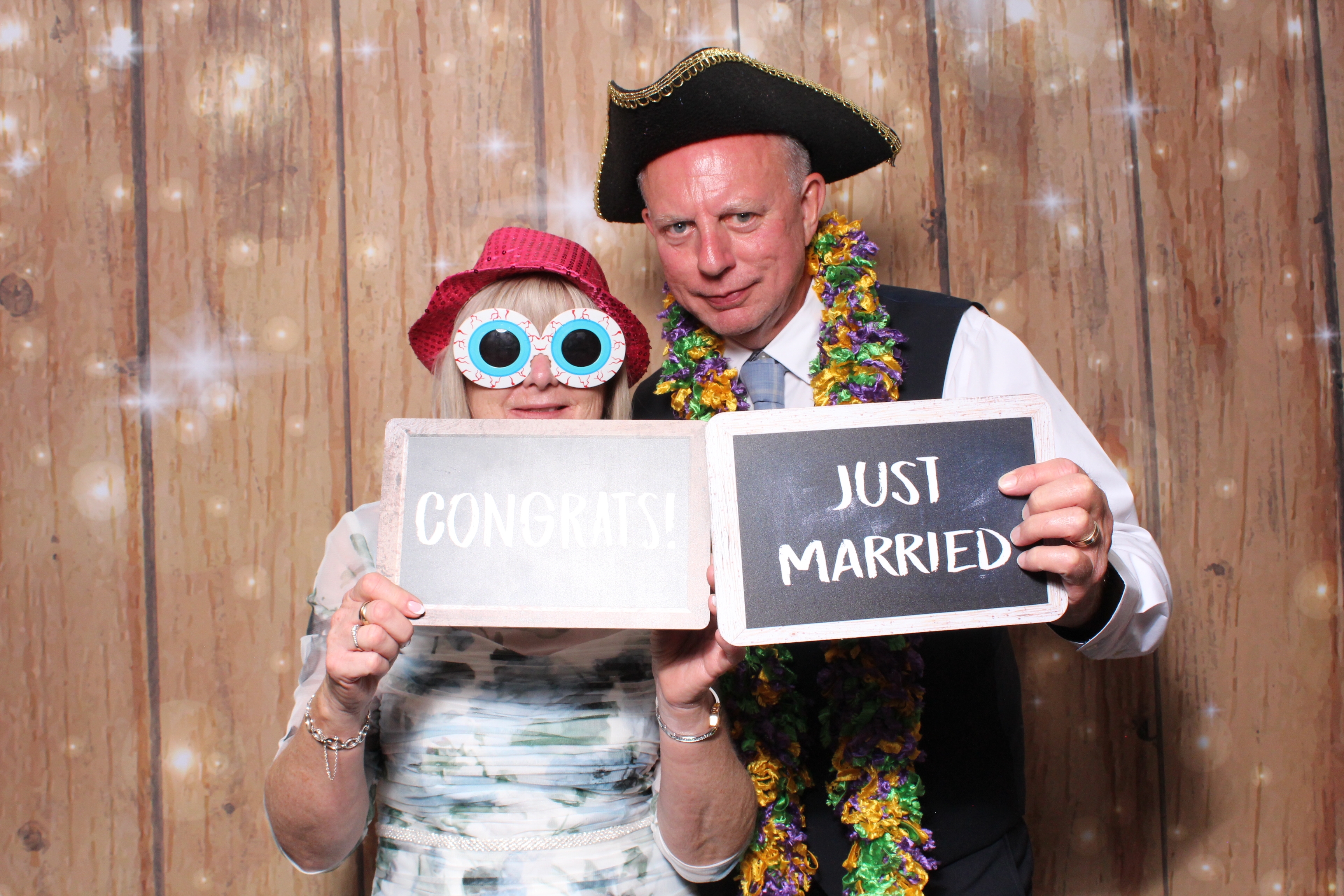 Mr & Mrs Smith | View more photos from the event at gallery.magicimages.uk/u/MagicImages/Mr-Mrs-Smith