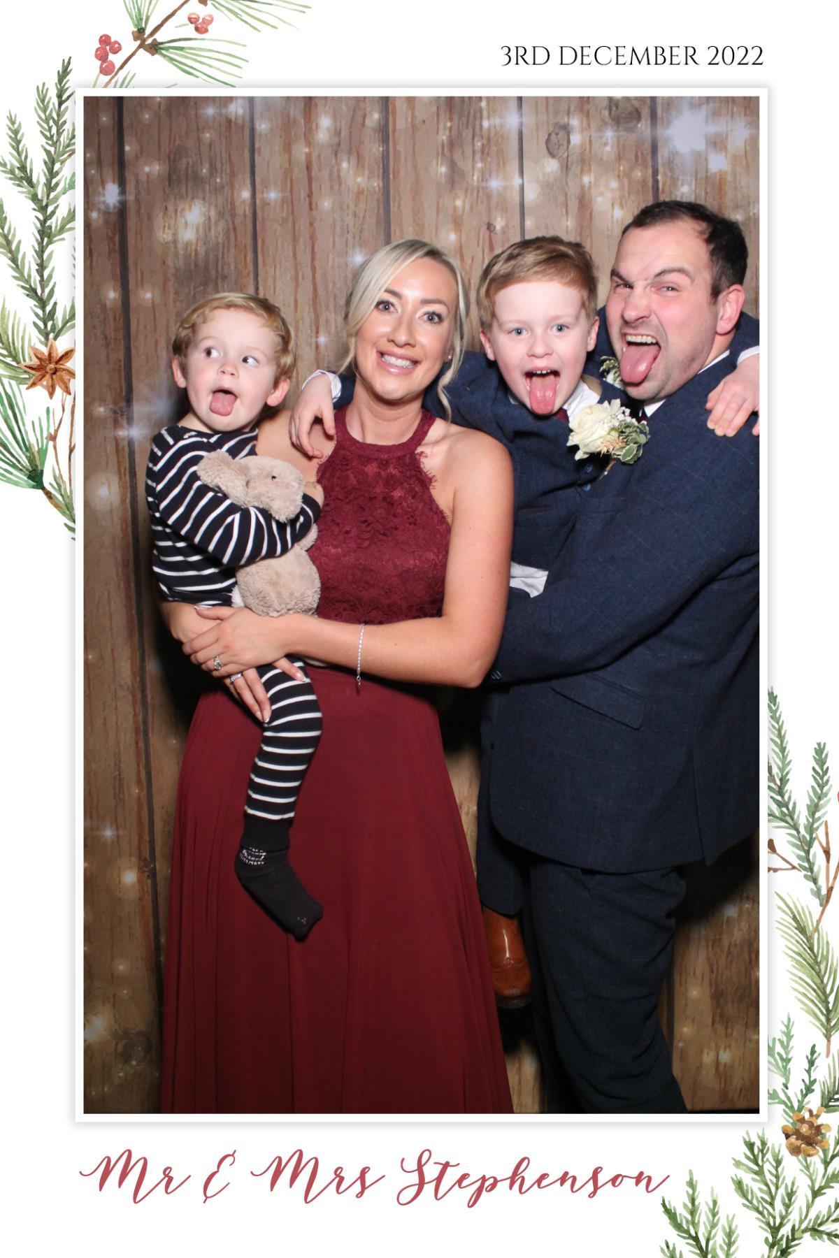 Mr & Mrs Stephenson | View more photos from the event at gallery.magicimages.uk/u/MagicImages/Mr-Mrs-Stephenson