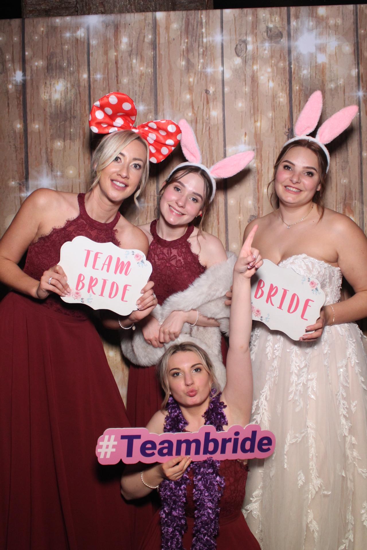 Mr & Mrs Stephenson | View more photos from the event at gallery.magicimages.uk/u/MagicImages/Mr-Mrs-Stephenson