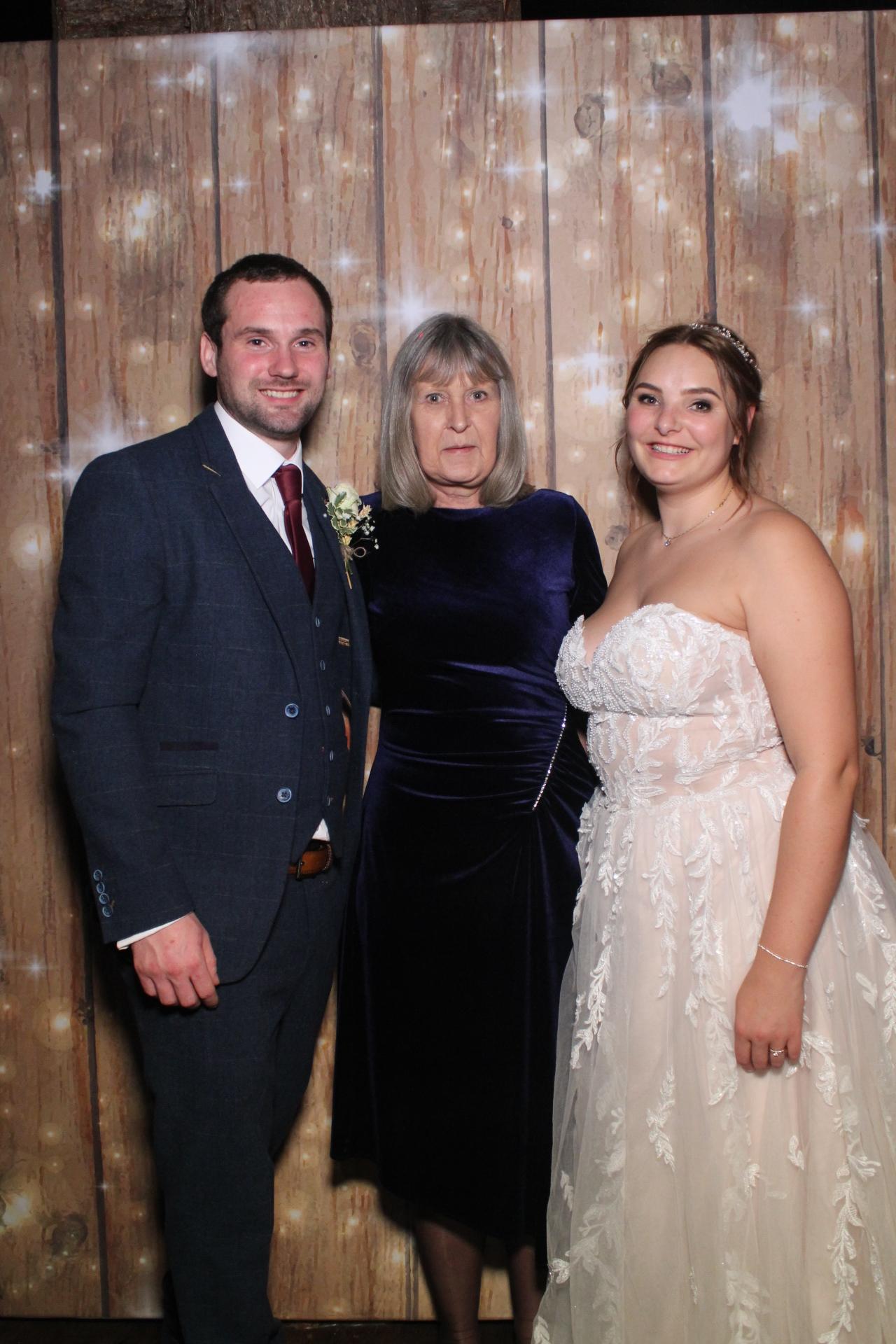 Mr & Mrs Stephenson | View more photos from the event at gallery.magicimages.uk/u/MagicImages/Mr-Mrs-Stephenson