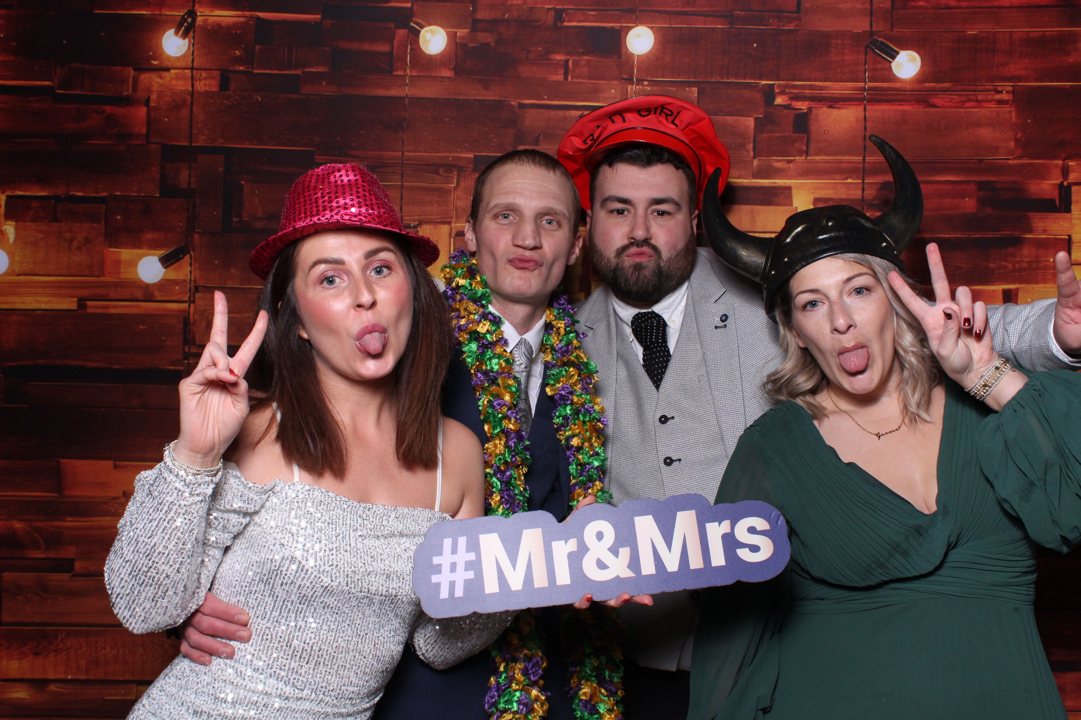 Mr & Mrs Wheeldon  | View more photos from the event at gallery.magicimages.uk/u/MagicImages/Mr-Mrs-Wheeldon