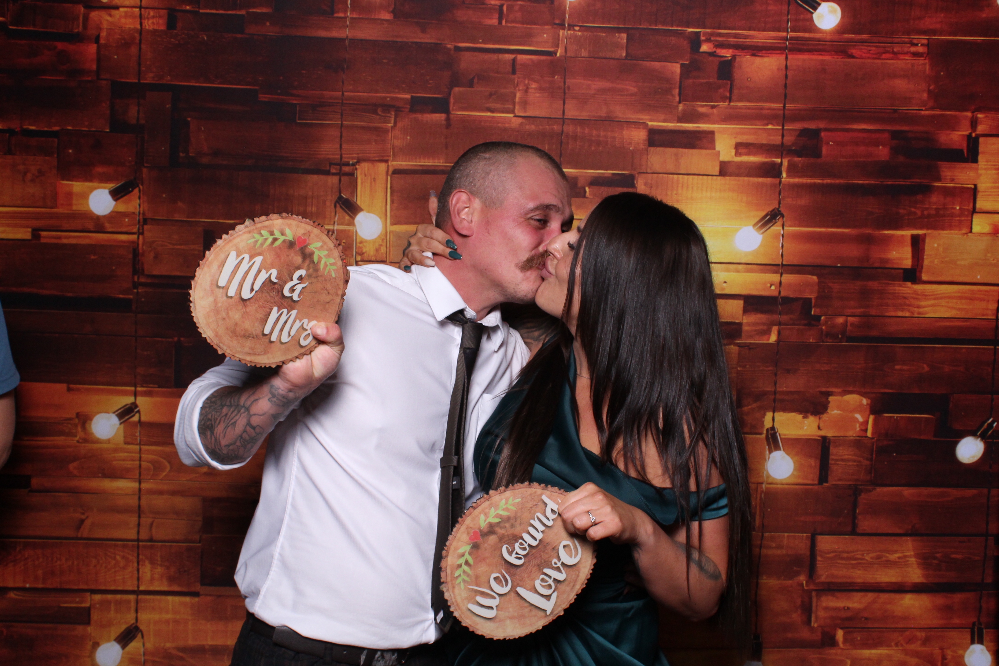 Mr & Mrs Wheeldon  | View more photos from the event at gallery.magicimages.uk/u/MagicImages/Mr-Mrs-Wheeldon