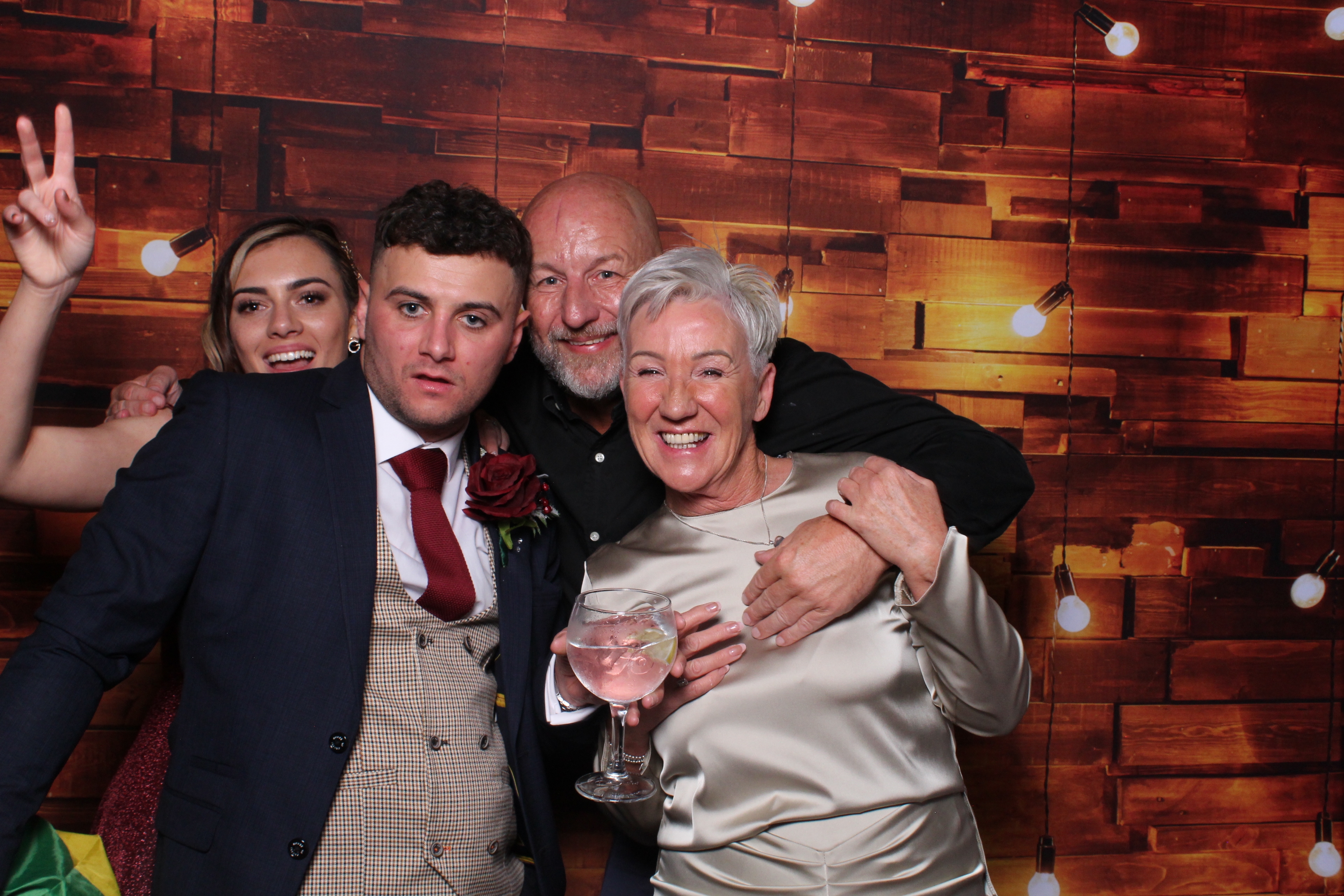 Mr & Mrs Wheeldon  | View more photos from the event at gallery.magicimages.uk/u/MagicImages/Mr-Mrs-Wheeldon