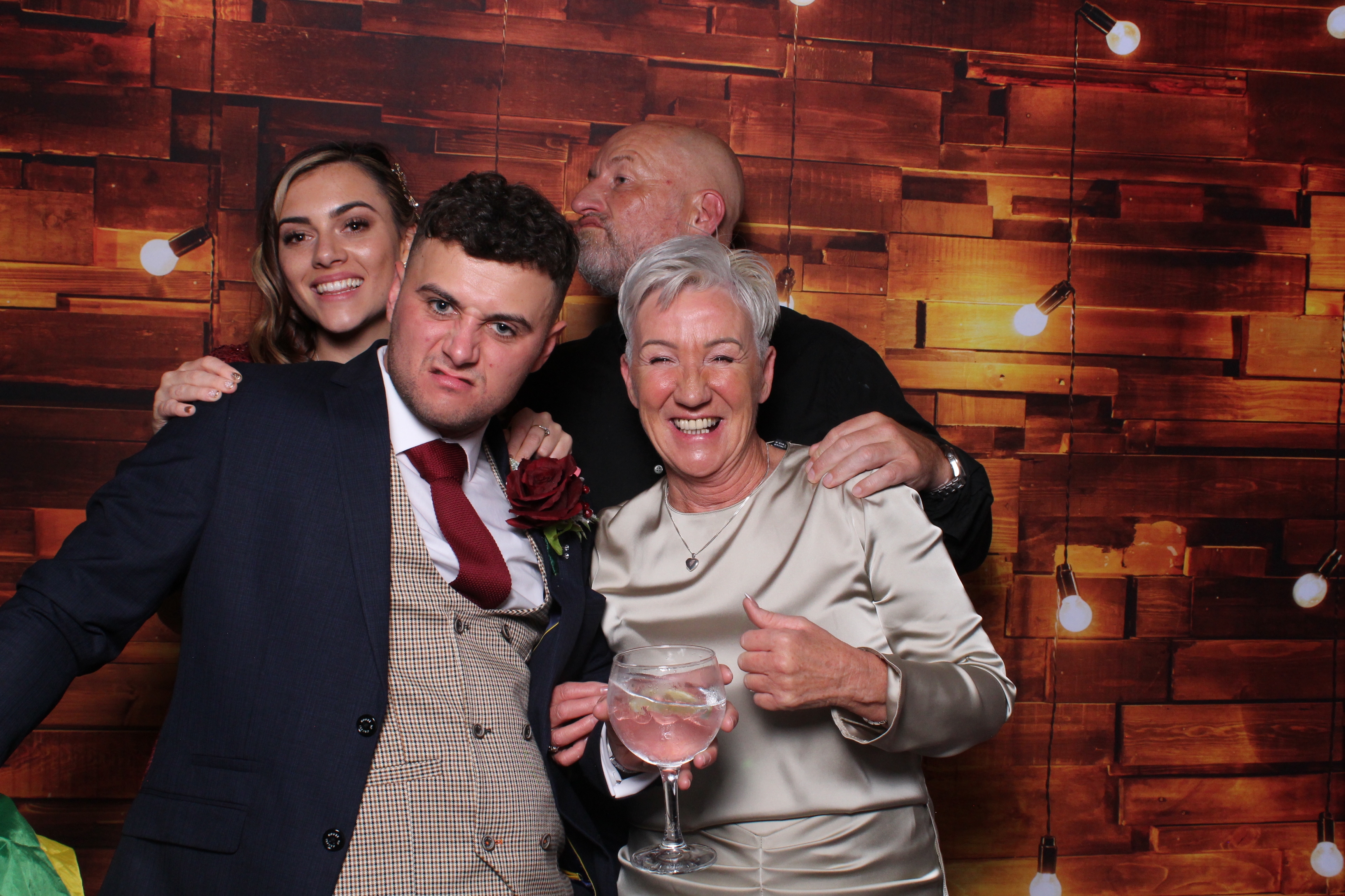 Mr & Mrs Wheeldon  | View more photos from the event at gallery.magicimages.uk/u/MagicImages/Mr-Mrs-Wheeldon