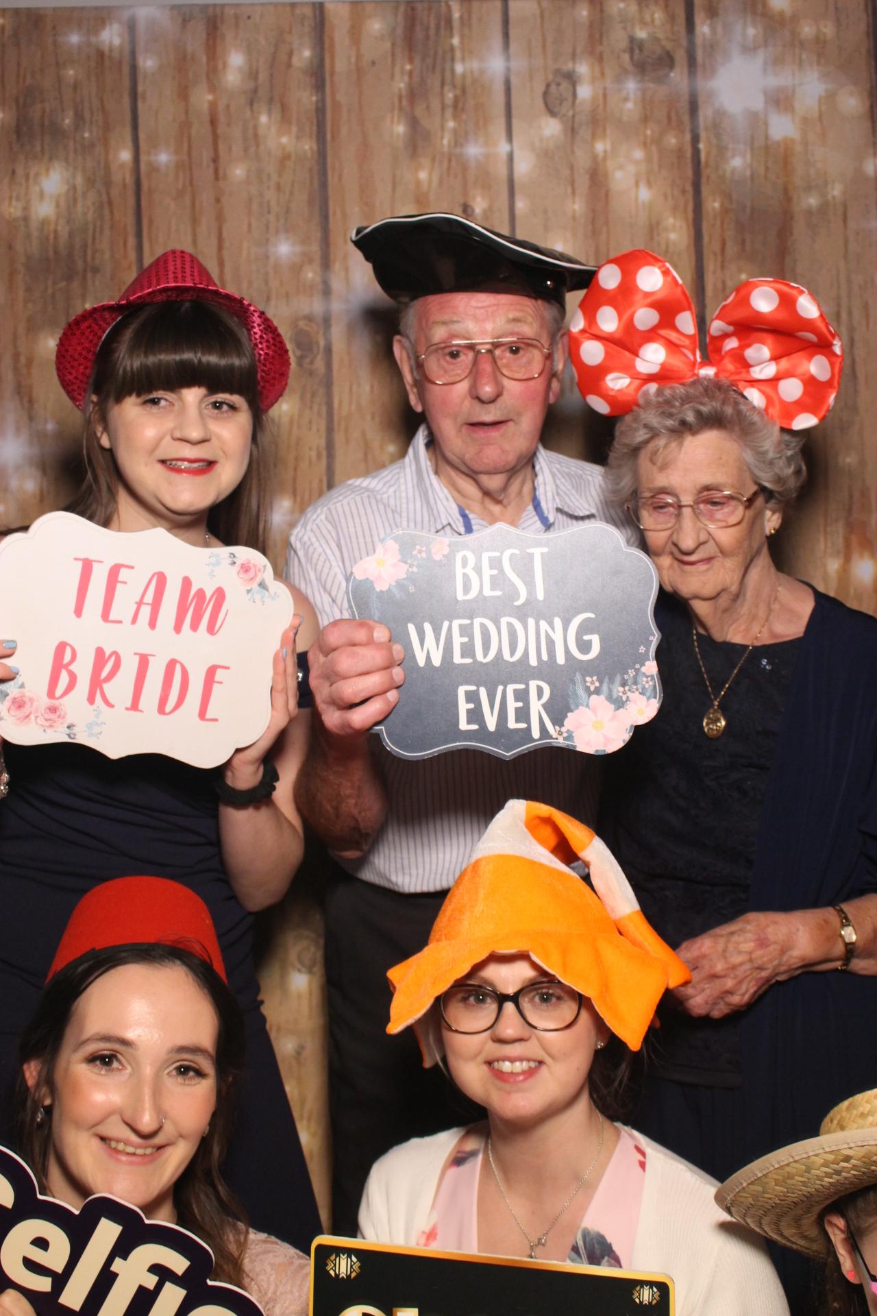 Mr & Mrs Willoughby  | View more photos from the event at gallery.magicimages.uk/u/MagicImages/Mr-Mrs-Willoughby