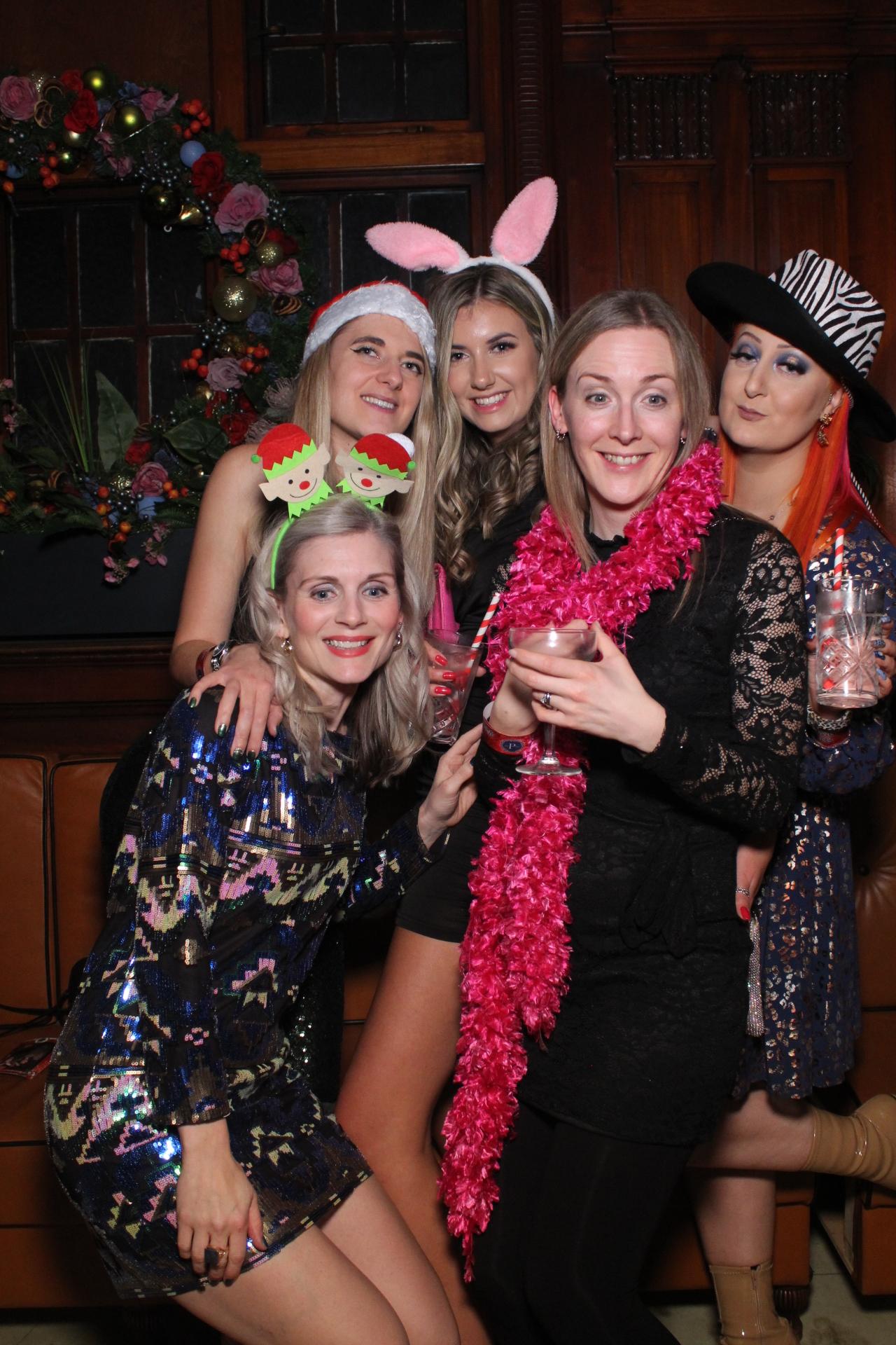 Pavers Christmas Party  | View more photos from the event at gallery.magicimages.uk/u/MagicImages/Pavers-Christmas-Party