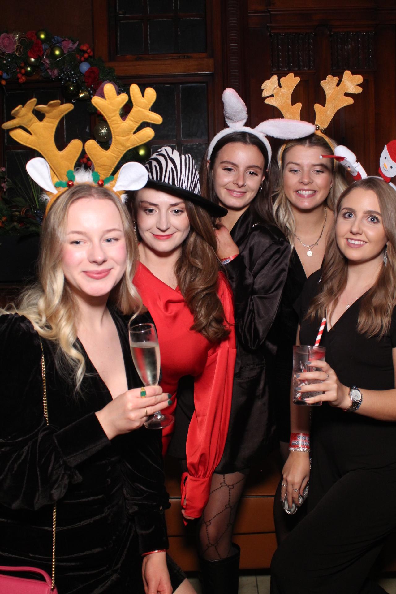 Pavers Christmas Party  | View more photos from the event at gallery.magicimages.uk/u/MagicImages/Pavers-Christmas-Party
