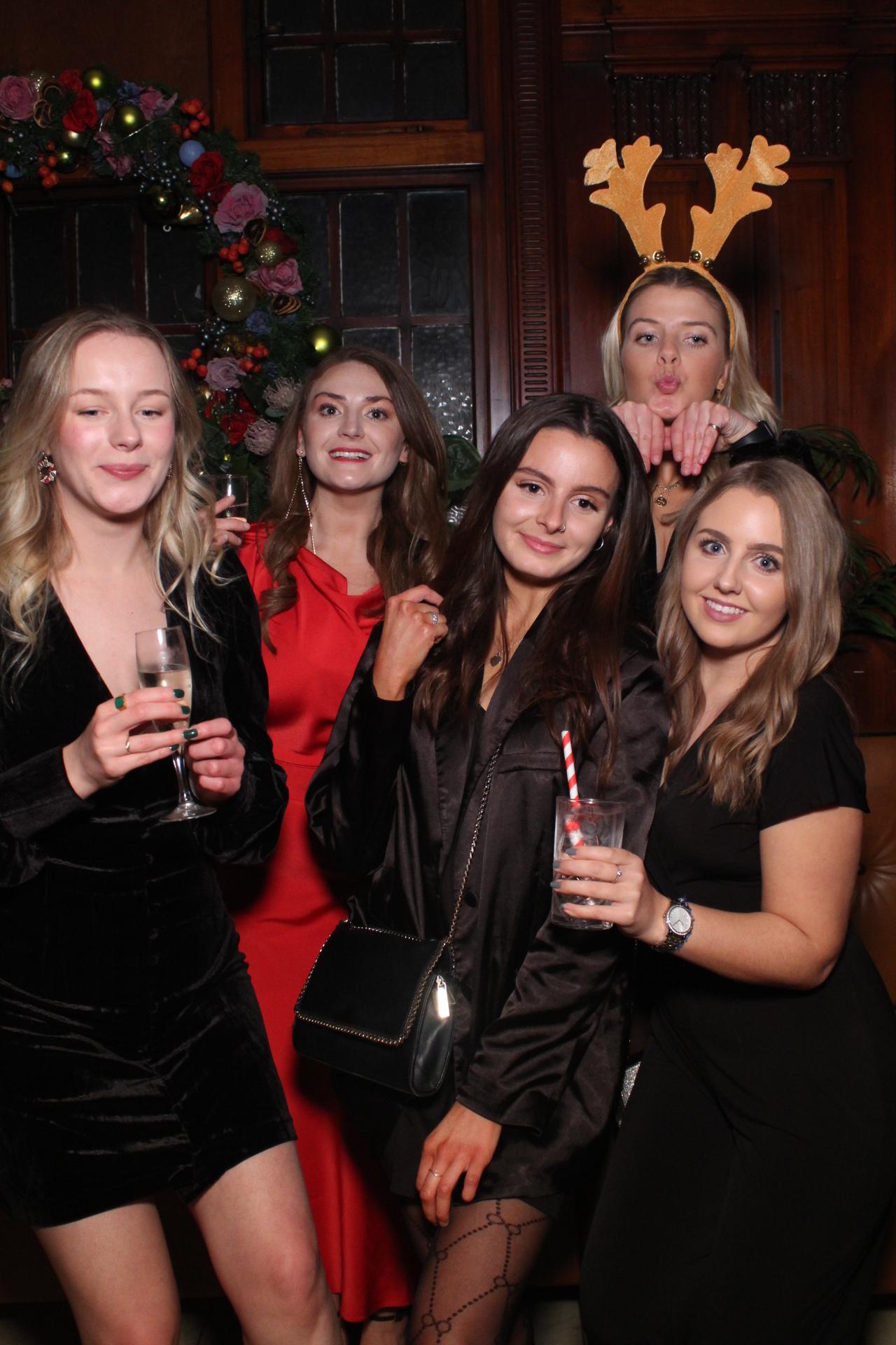 Pavers Christmas Party  | View more photos from the event at gallery.magicimages.uk/u/MagicImages/Pavers-Christmas-Party