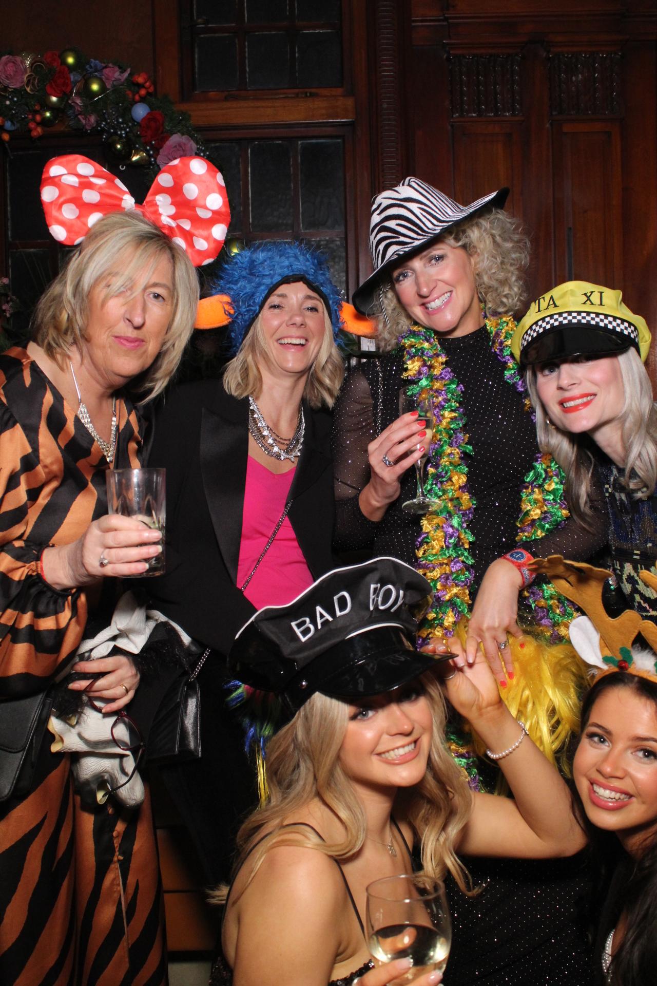 Pavers Christmas Party  | View more photos from the event at gallery.magicimages.uk/u/MagicImages/Pavers-Christmas-Party