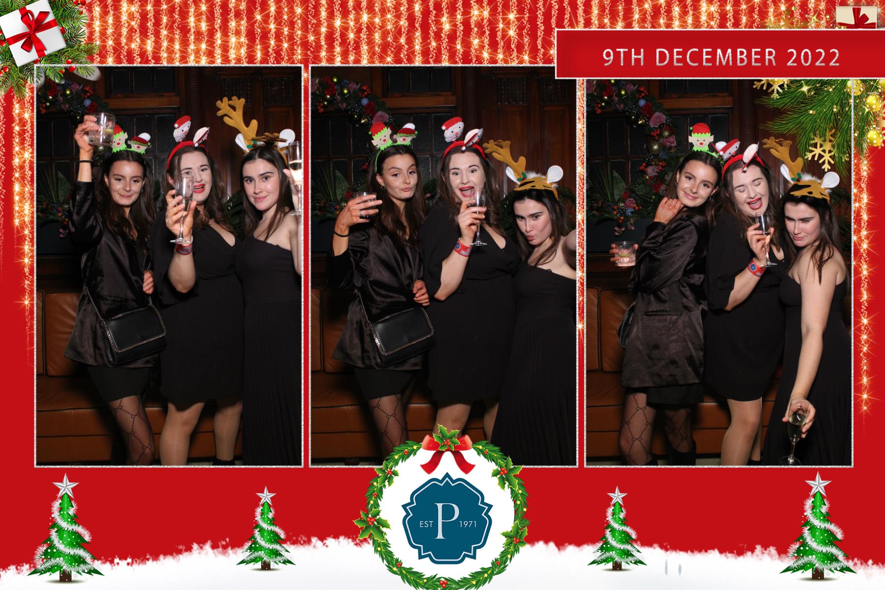 Pavers Christmas Party  | View more photos from the event at gallery.magicimages.uk/u/MagicImages/Pavers-Christmas-Party