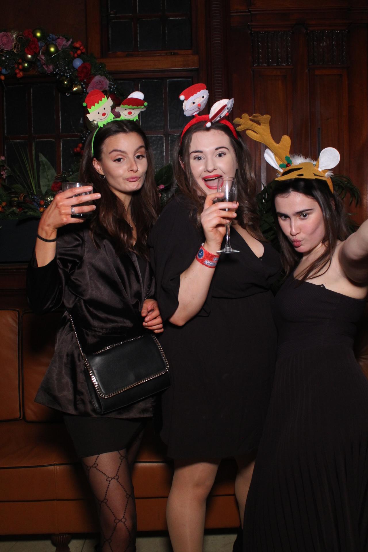 Pavers Christmas Party  | View more photos from the event at gallery.magicimages.uk/u/MagicImages/Pavers-Christmas-Party