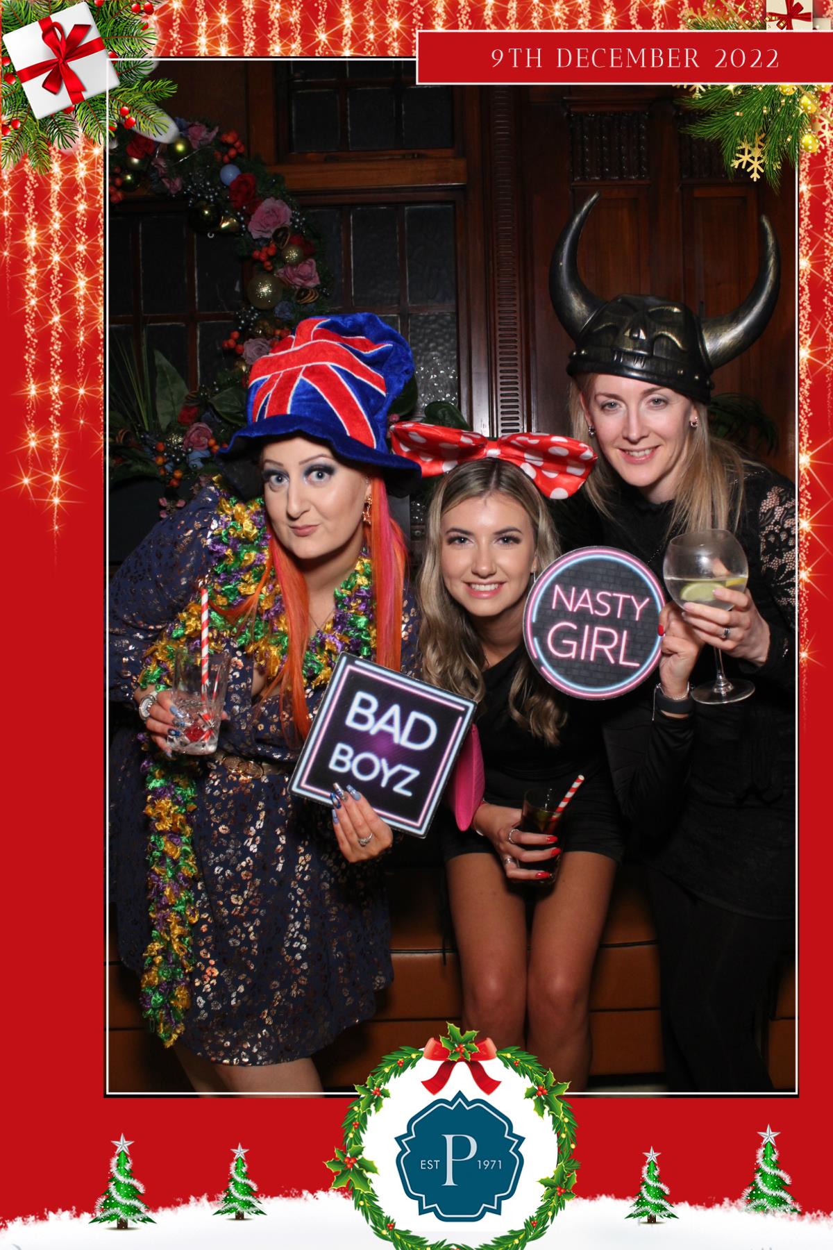 Pavers Christmas Party  | View more photos from the event at gallery.magicimages.uk/u/MagicImages/Pavers-Christmas-Party