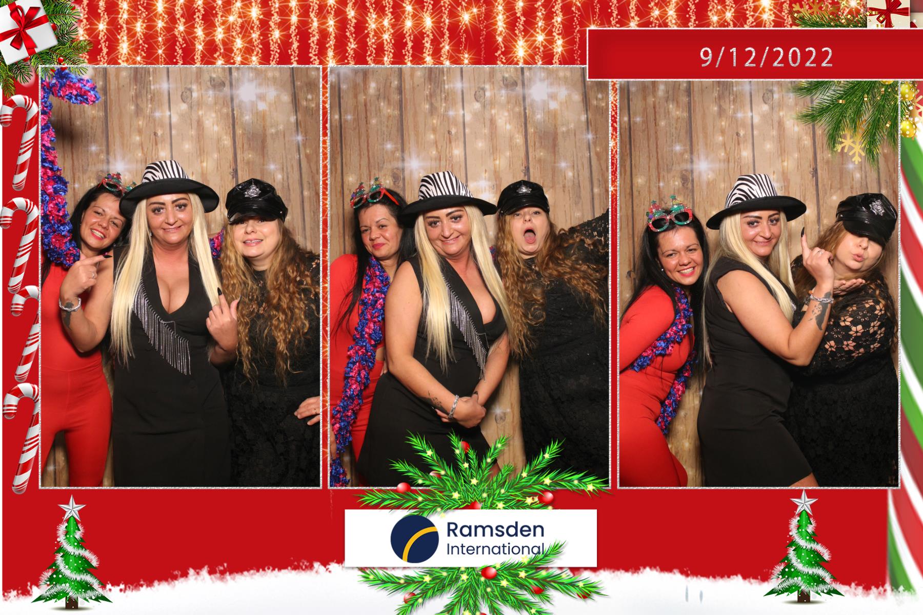Ramsden's Christmas party  | View more photos from the event at gallery.magicimages.uk/u/MagicImages/Ramsdens-Christmas-party