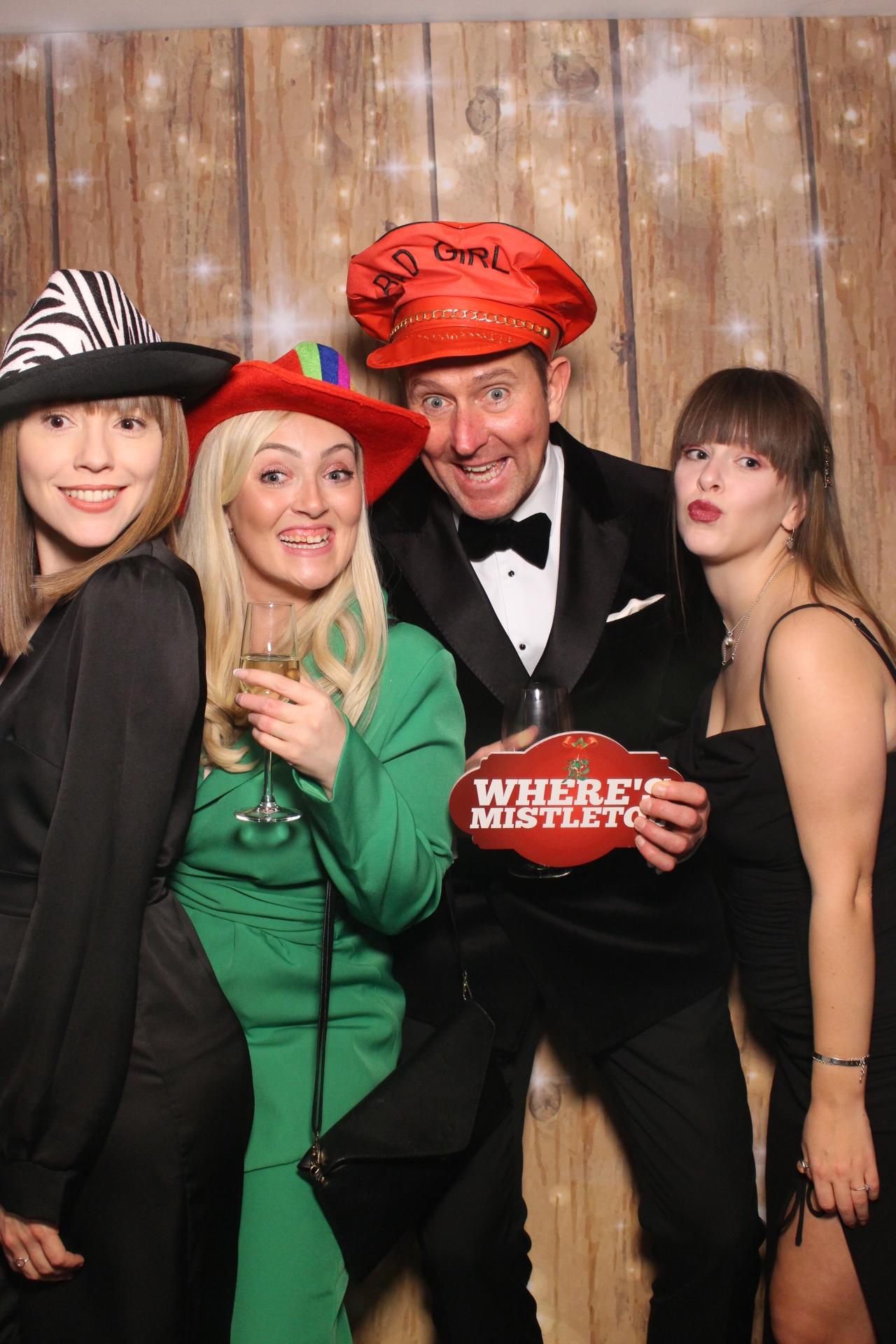 Ramsden's Christmas party  | View more photos from the event at gallery.magicimages.uk/u/MagicImages/Ramsdens-Christmas-party