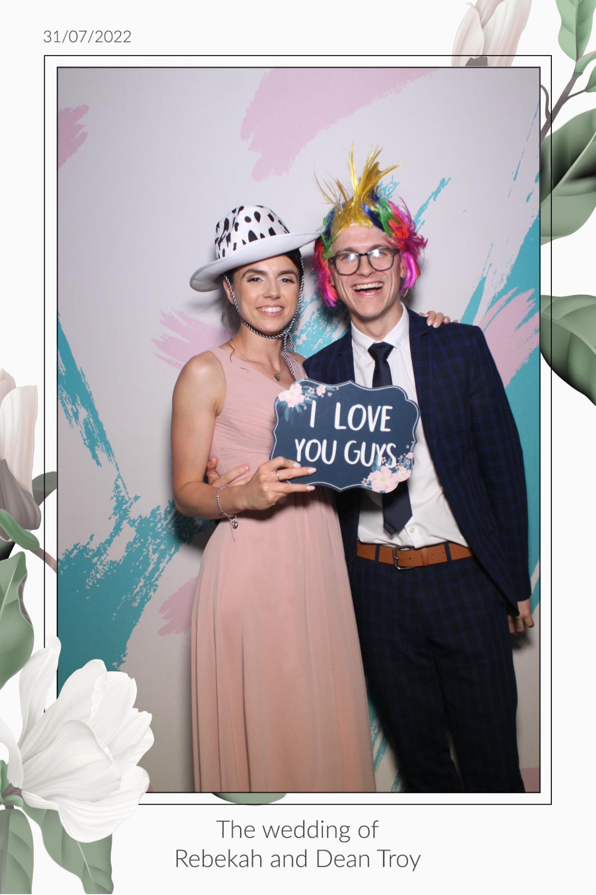Rebekah & Dean | View more photos from the event at gallery.magicimages.uk/u/MagicImages/Rebekah-Dean