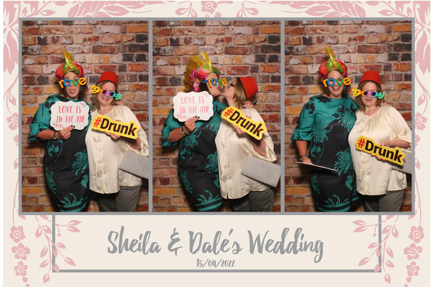 Sheila & Dale   | View more photos from the event at gallery.magicimages.uk/u/MagicImages/Sheila-Dale