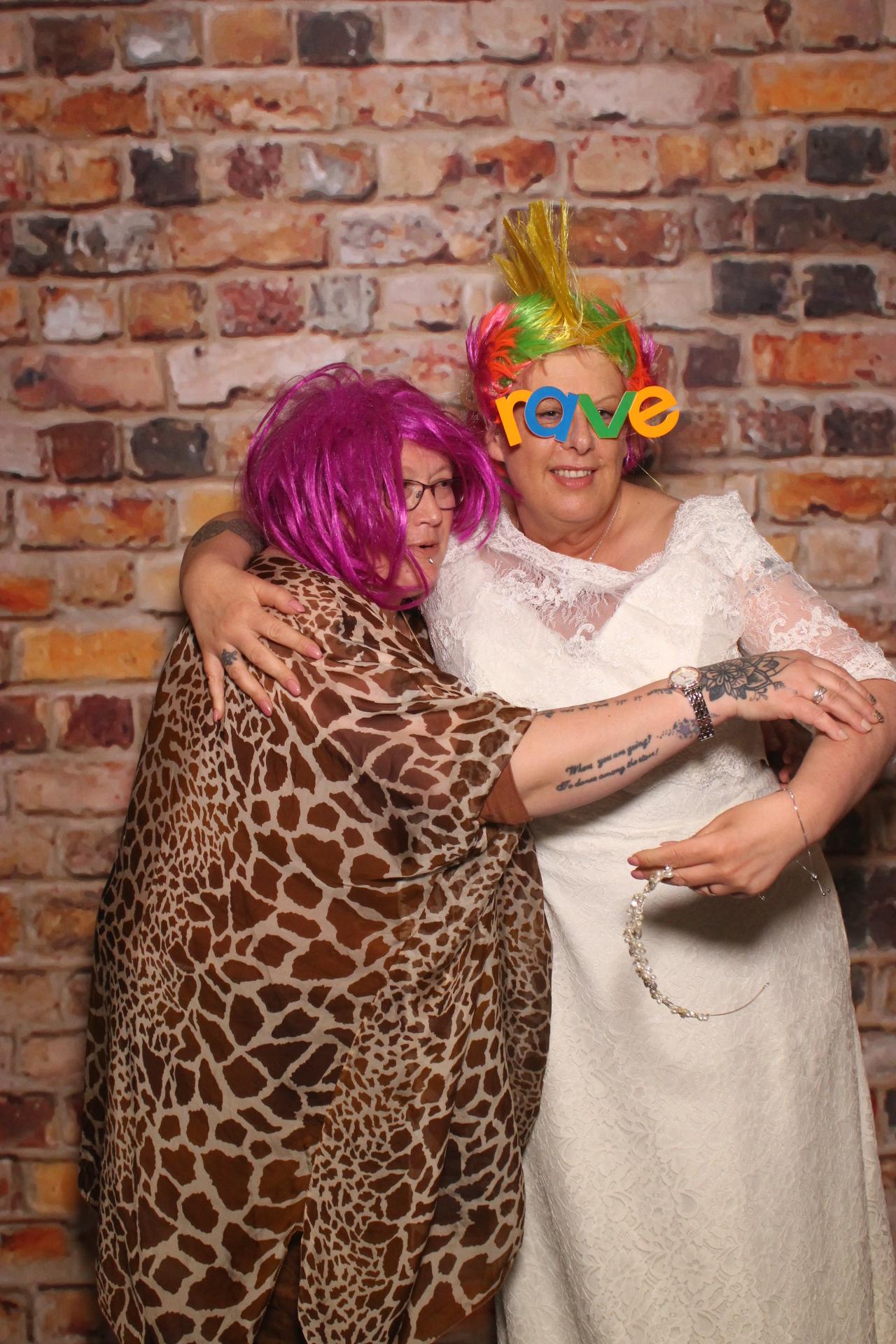Sheila & Dale   | View more photos from the event at gallery.magicimages.uk/u/MagicImages/Sheila-Dale