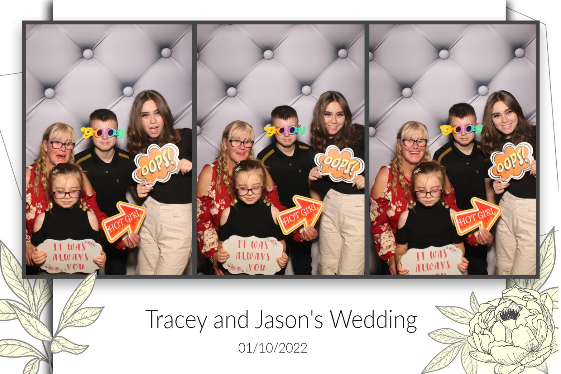 Tracey & Jason  | View more photos from the event at gallery.magicimages.uk/u/MagicImages/Tracey-Jason