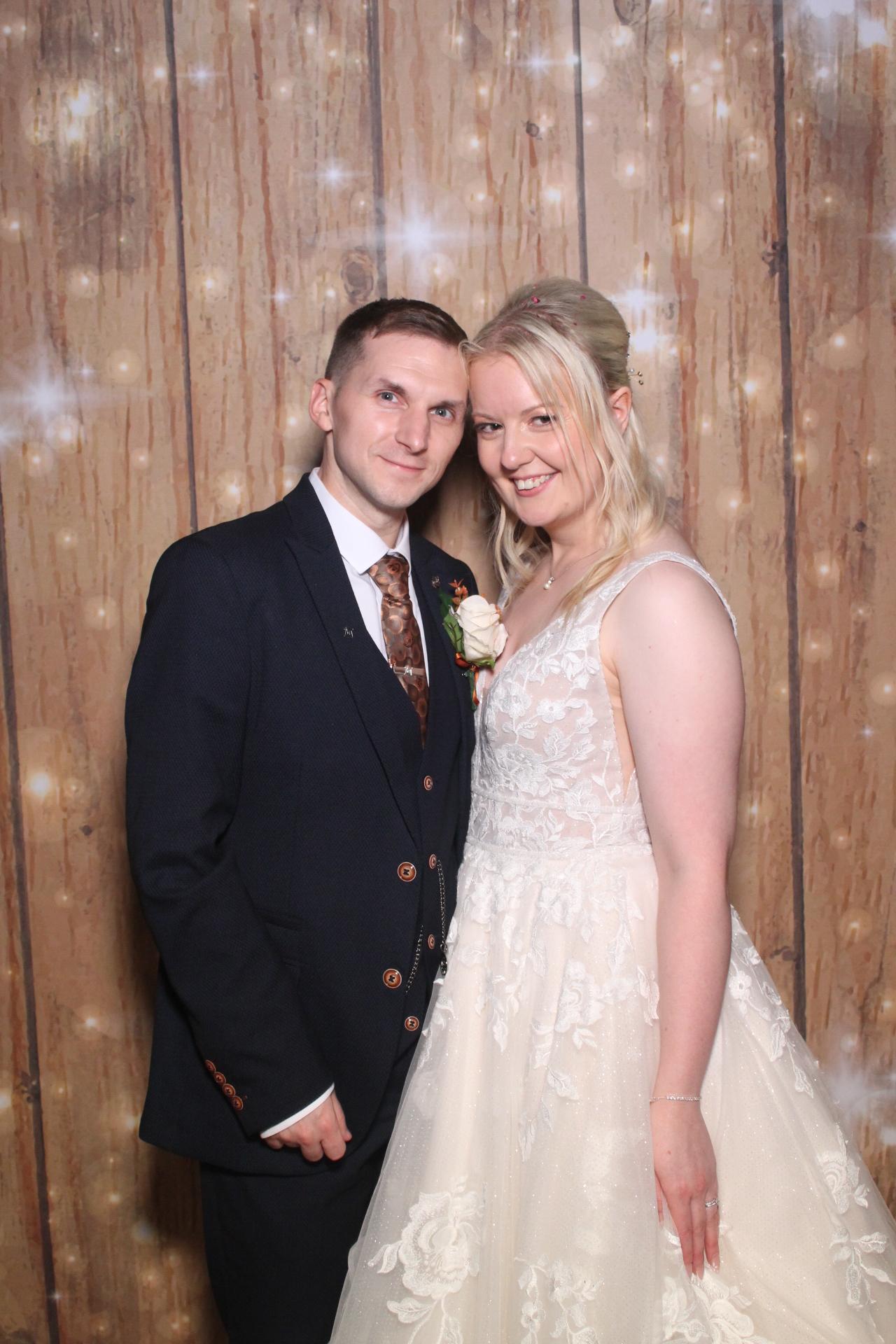 Adam & Alison  | View more photos from the event at gallery.magicimages.uk/u/MagicImages/Adam-Alison