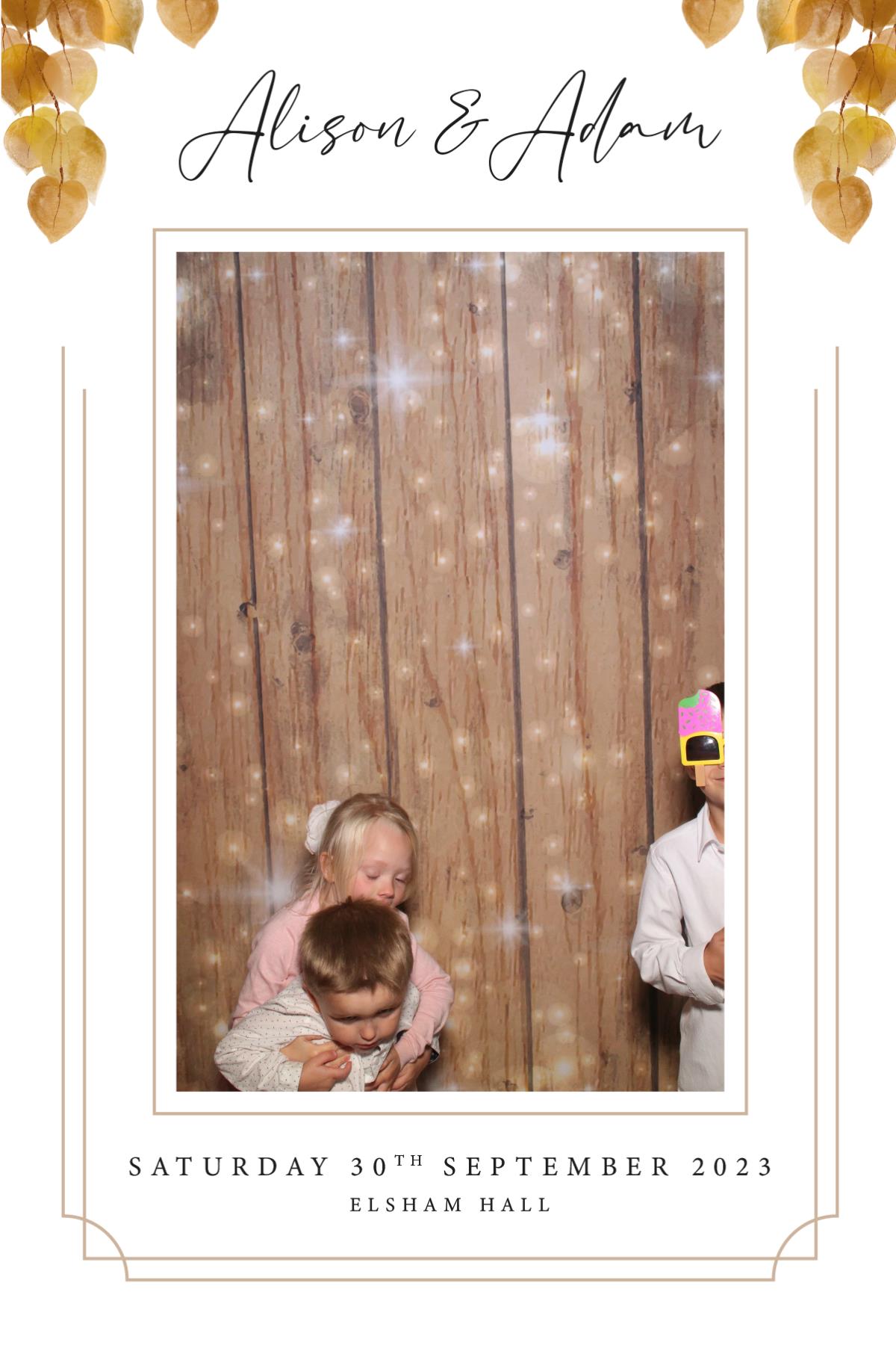 Adam & Alison  | View more photos from the event at gallery.magicimages.uk/u/MagicImages/Adam-Alison