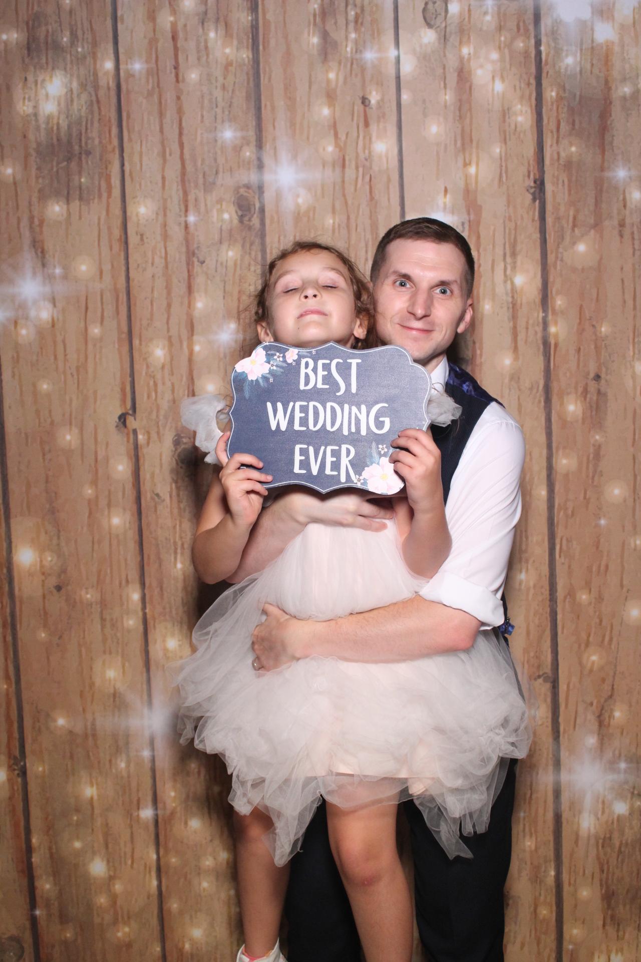 Adam & Alison  | View more photos from the event at gallery.magicimages.uk/u/MagicImages/Adam-Alison