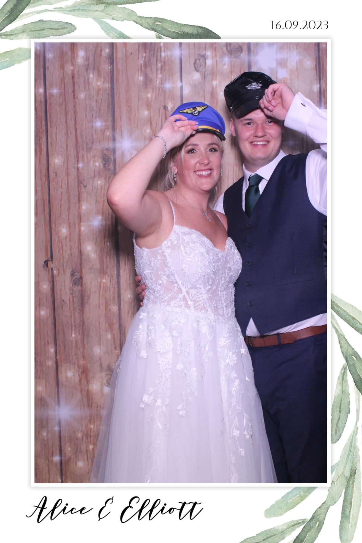 Alice & Elliot  | View more photos from the event at gallery.magicimages.uk/u/MagicImages/Alice-Elliot