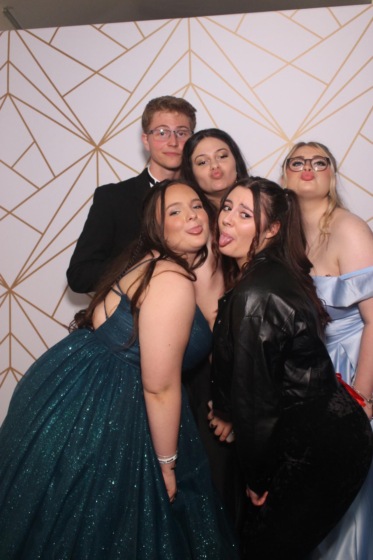 Beacon Academy Prom 2023 | View more photos from the event at gallery.magicimages.uk/u/MagicImages/Beacon-Academy-Prom-2023