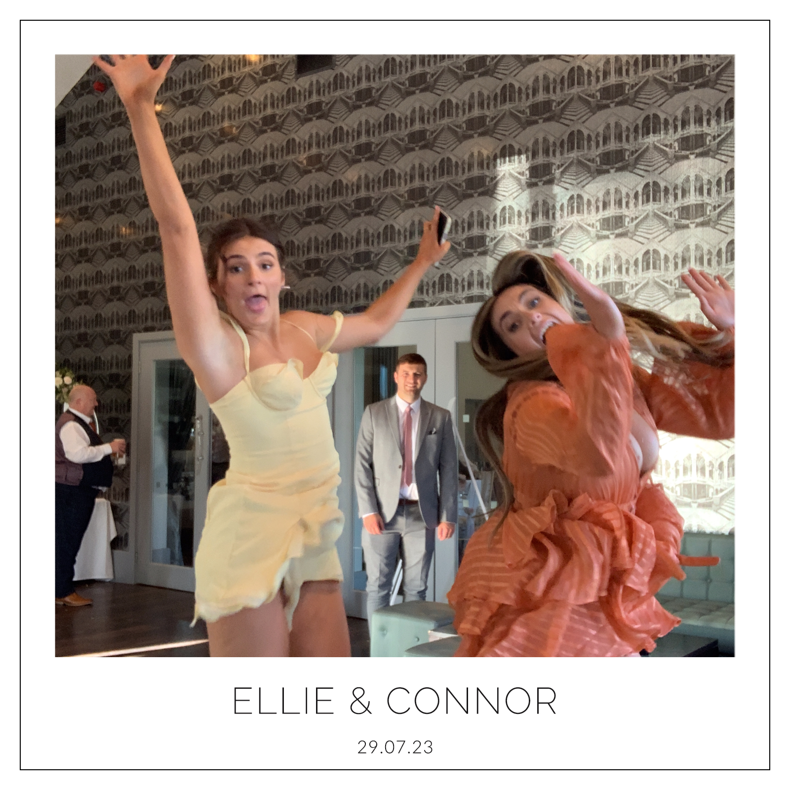 Ellie & Connor. | View more photos from the event at gallery.magicimages.uk/u/MagicImages/Ellie-Connor-0
