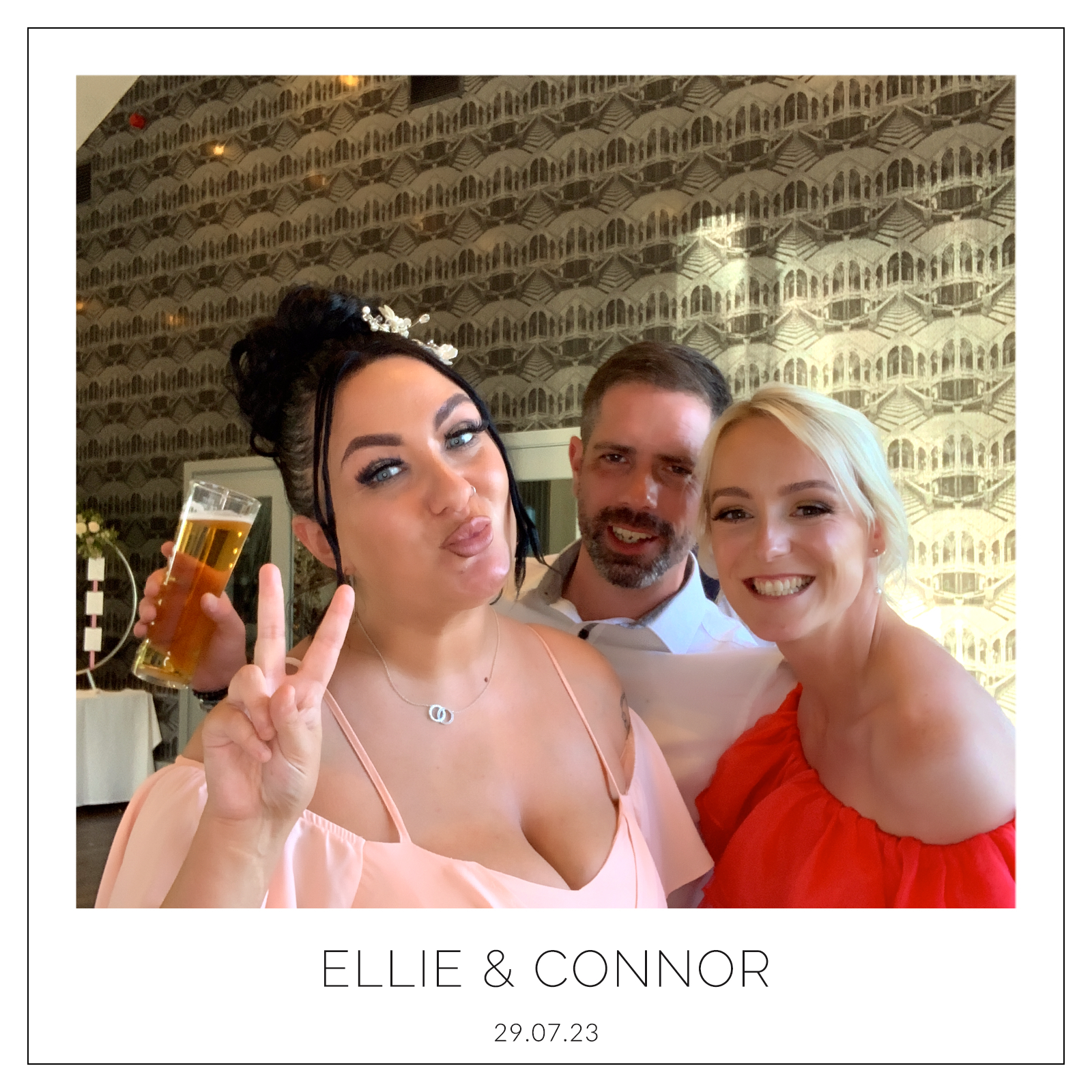 Ellie & Connor. | View more photos from the event at gallery.magicimages.uk/u/MagicImages/Ellie-Connor-0