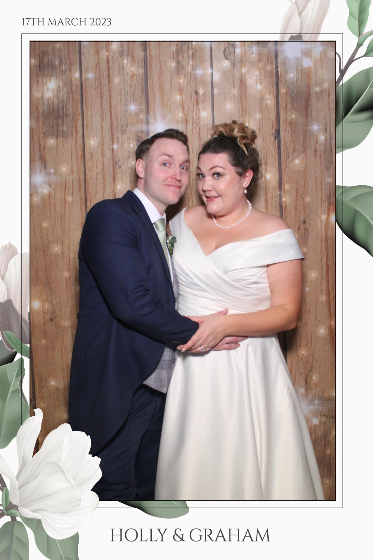 Holly & Graham  | View more photos from the event at gallery.magicimages.uk/u/MagicImages/Holly-Graham