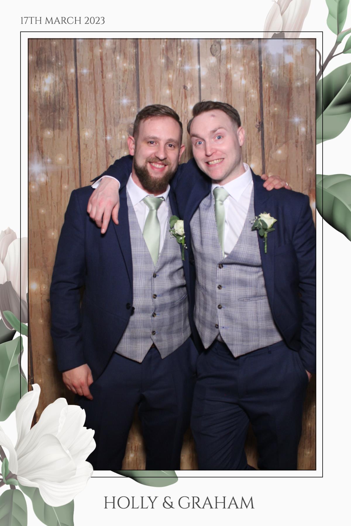 Holly & Graham  | View more photos from the event at gallery.magicimages.uk/u/MagicImages/Holly-Graham