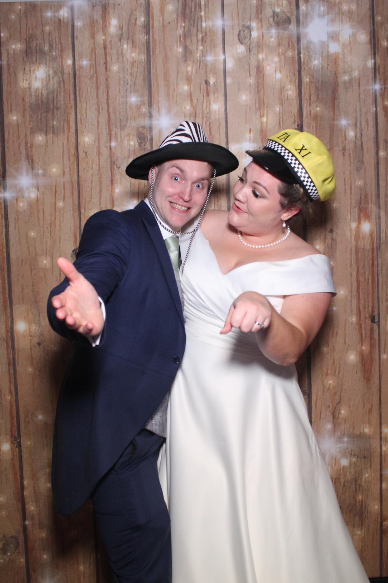 Holly & Graham  | View more photos from the event at gallery.magicimages.uk/u/MagicImages/Holly-Graham