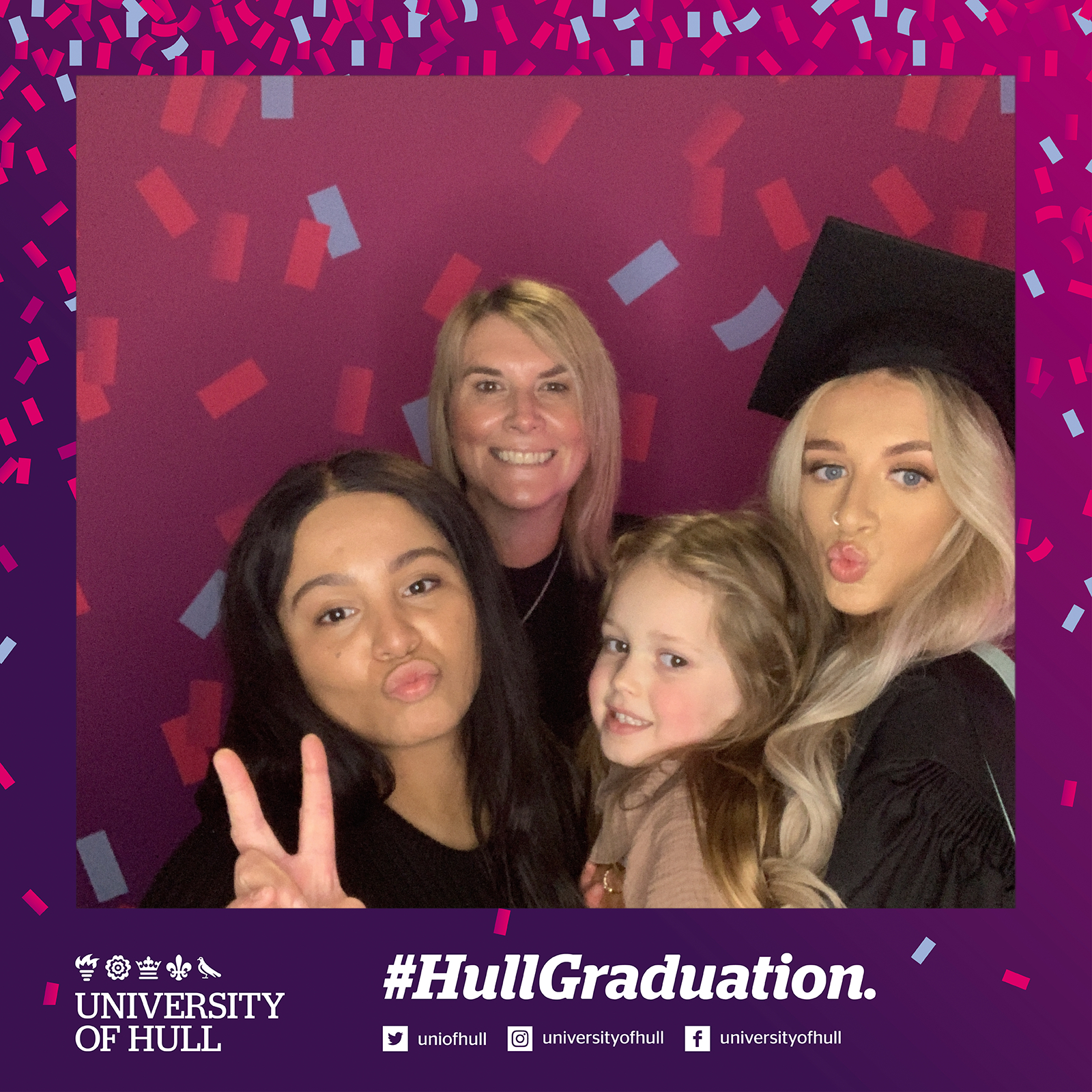Hull Graduation.. | View more photos from the event at gallery.magicimages.uk/u/MagicImages/Hull-Graduation-8