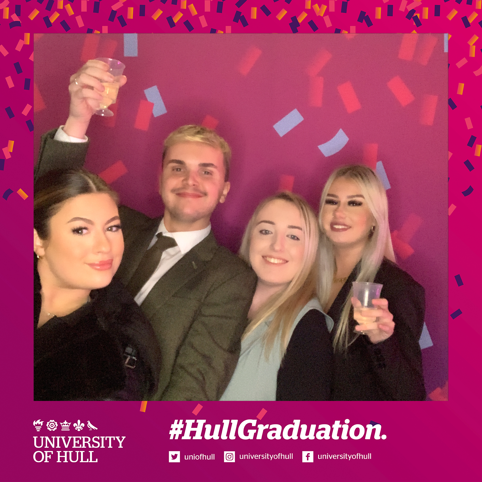 Hull Graduation.. | View more photos from the event at gallery.magicimages.uk/u/MagicImages/Hull-Graduation-8