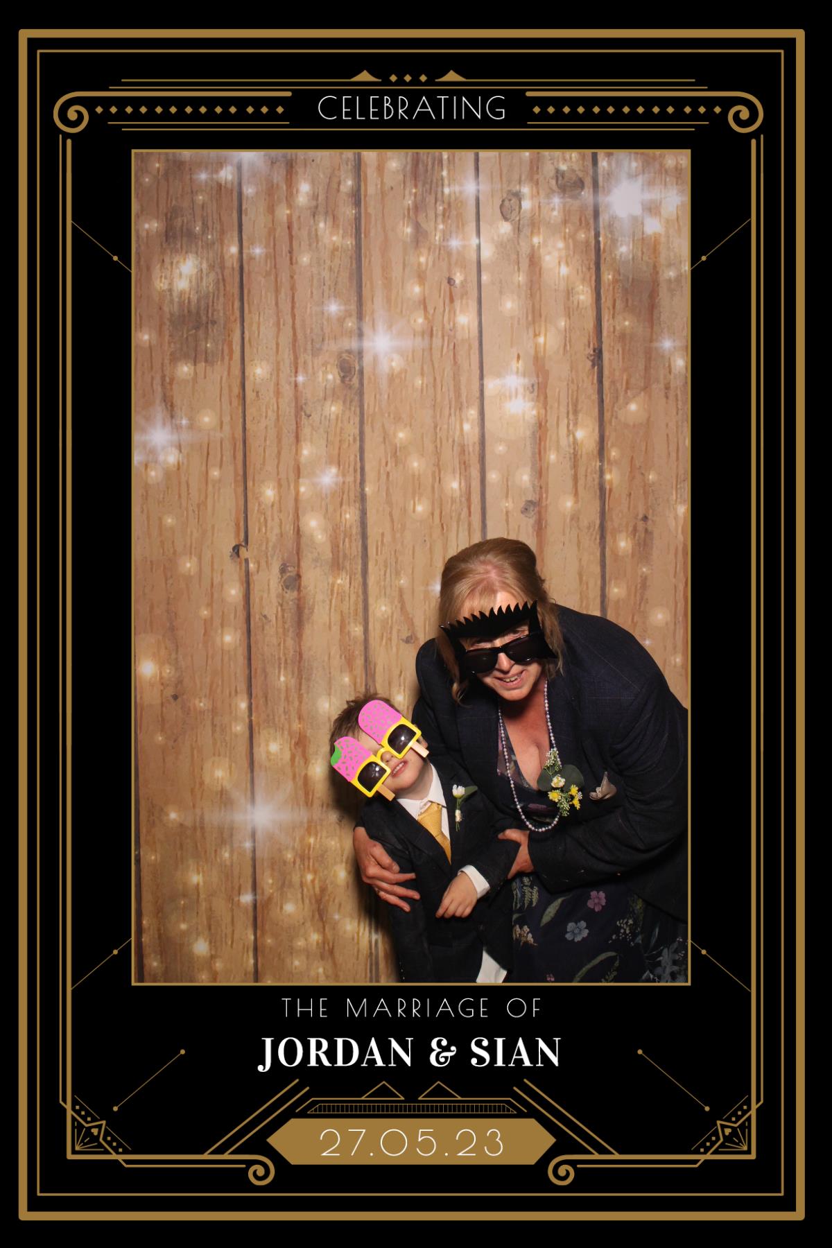 Jordan & Sian  | View more photos from the event at gallery.magicimages.uk/u/MagicImages/Jordan-Sian