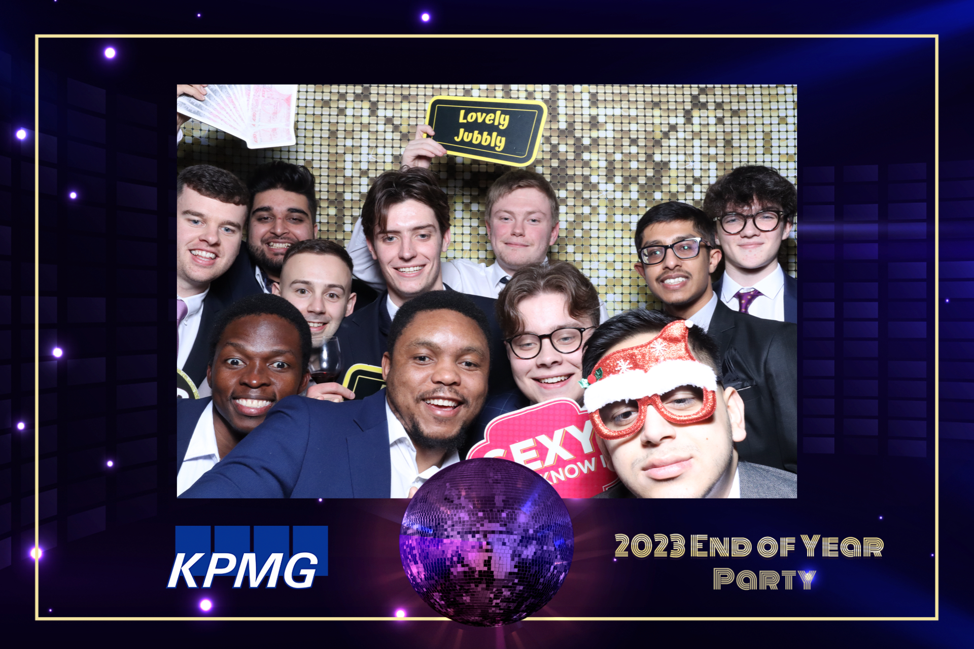 KPMG End Of Year Party  | View more photos from the event at gallery.magicimages.uk/u/MagicImages/KPMG-End-Of-Year-Party