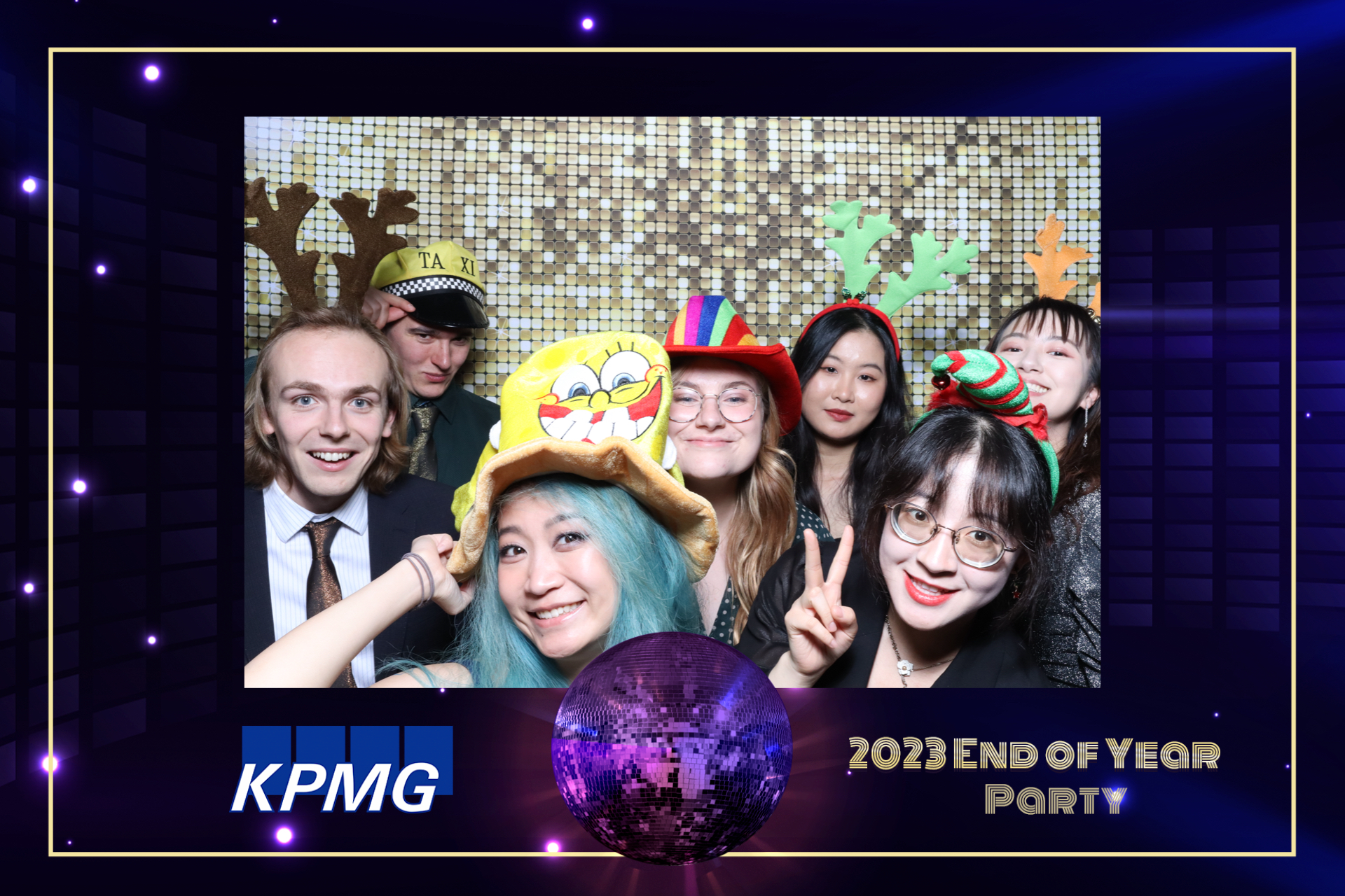 KPMG End Of Year Party  | View more photos from the event at gallery.magicimages.uk/u/MagicImages/KPMG-End-Of-Year-Party