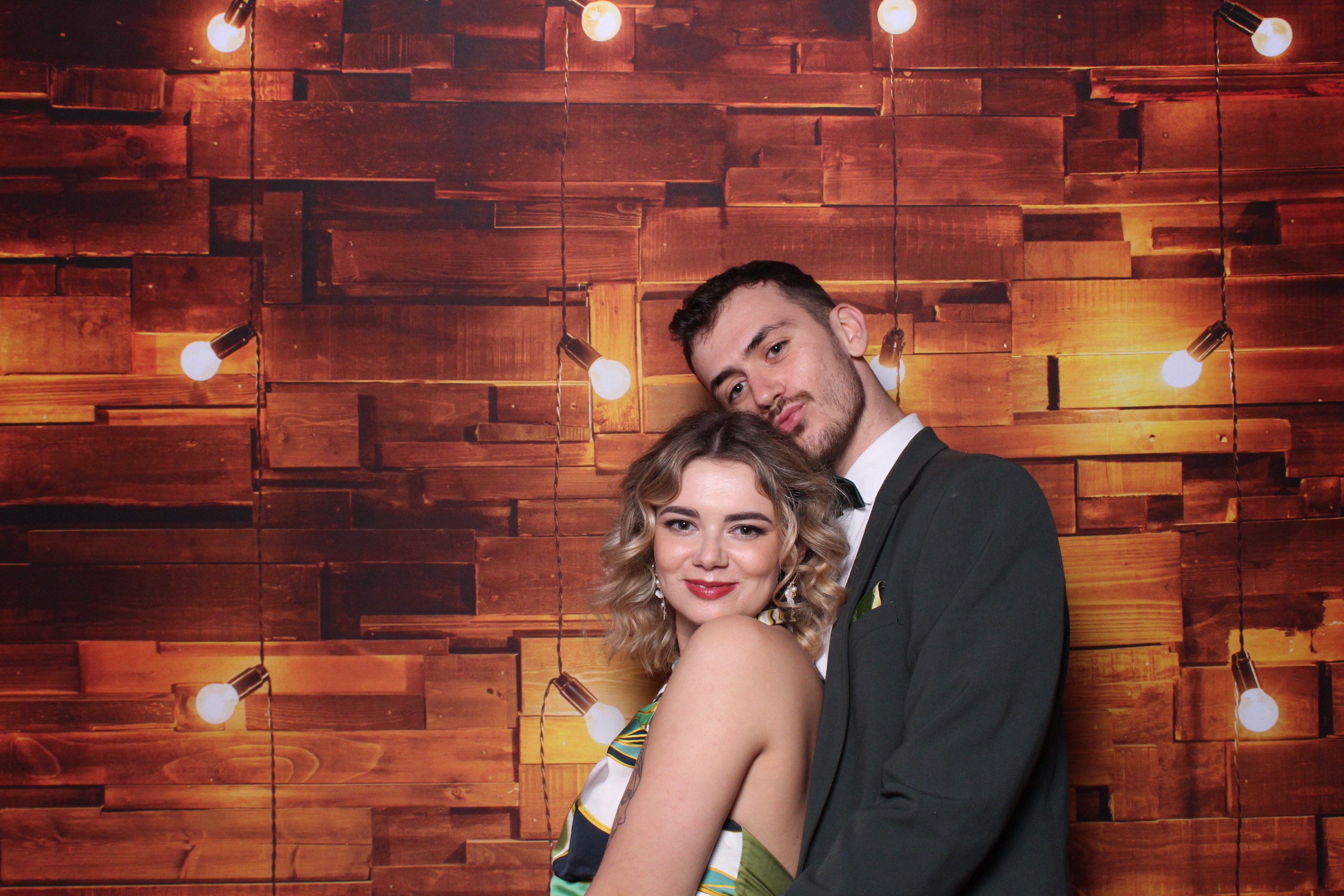 Keiran & Ellisha | View more photos from the event at gallery.magicimages.uk/u/MagicImages/Keiran-Ellisha