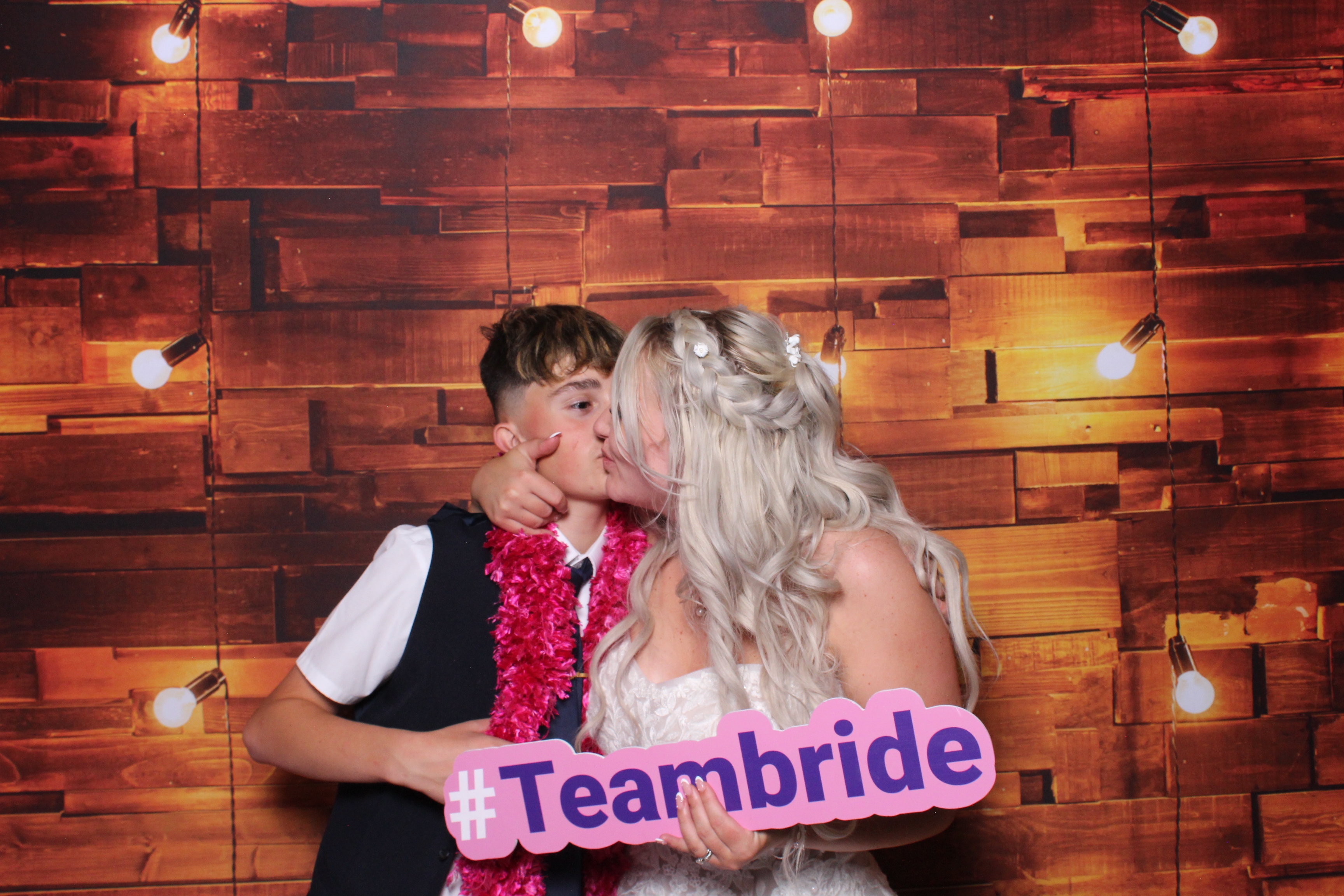 Keiran & Ellisha | View more photos from the event at gallery.magicimages.uk/u/MagicImages/Keiran-Ellisha